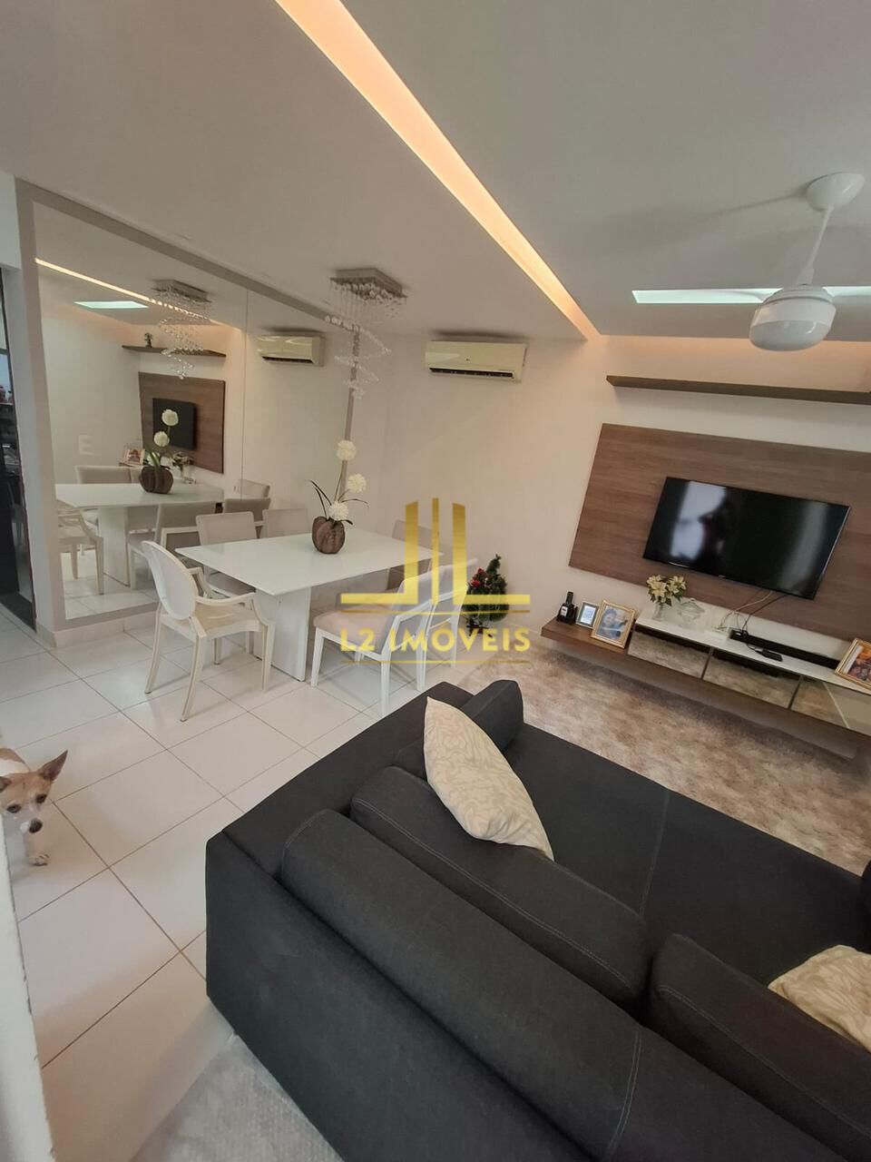 Casa à venda com 3 quartos, 140m² - Foto 2