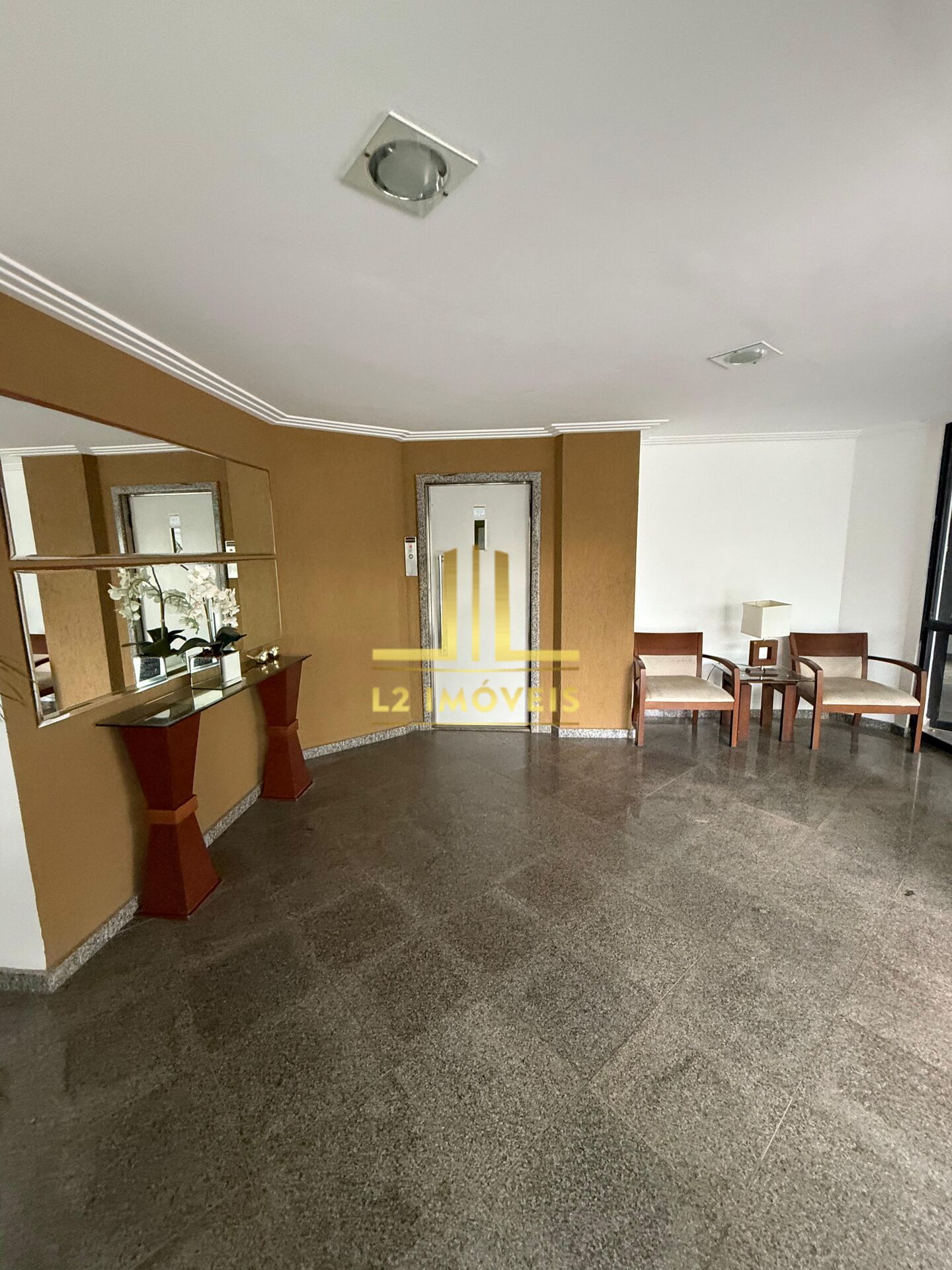Apartamento à venda com 3 quartos, 110m² - Foto 3