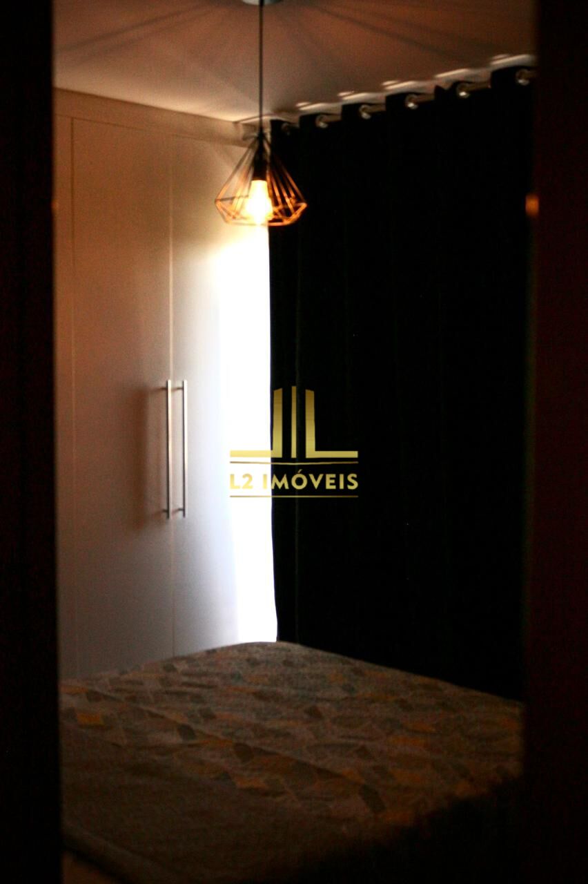 Apartamento à venda com 2 quartos, 70m² - Foto 12