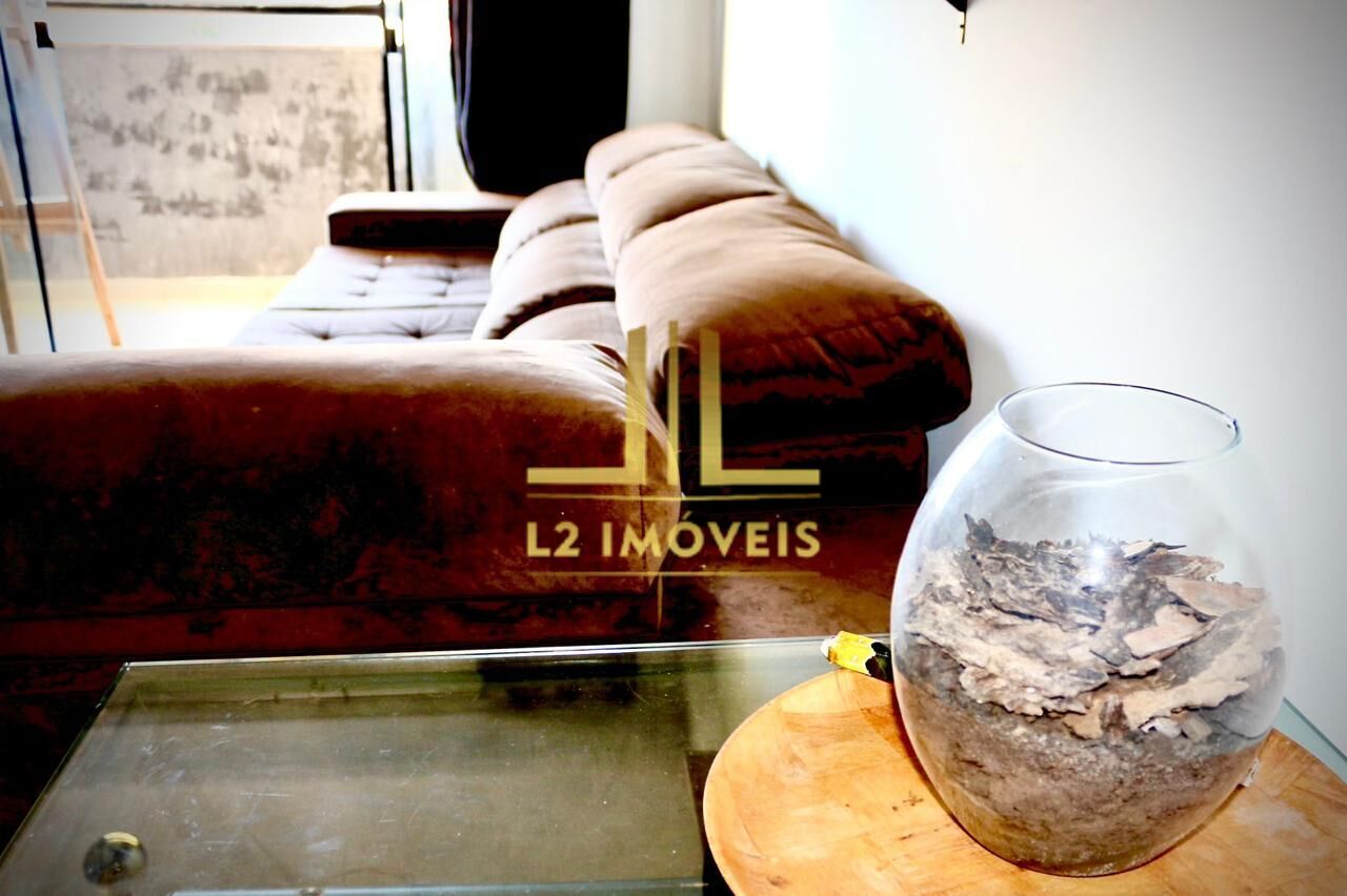 Apartamento à venda com 2 quartos, 70m² - Foto 2