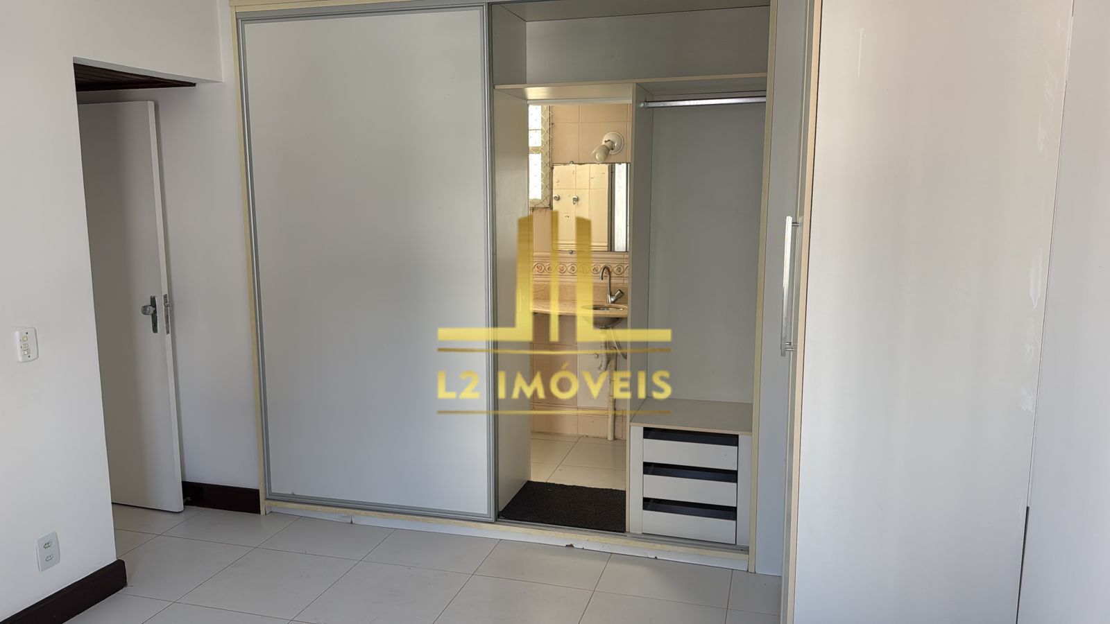 Apartamento à venda com 3 quartos, 104m² - Foto 10