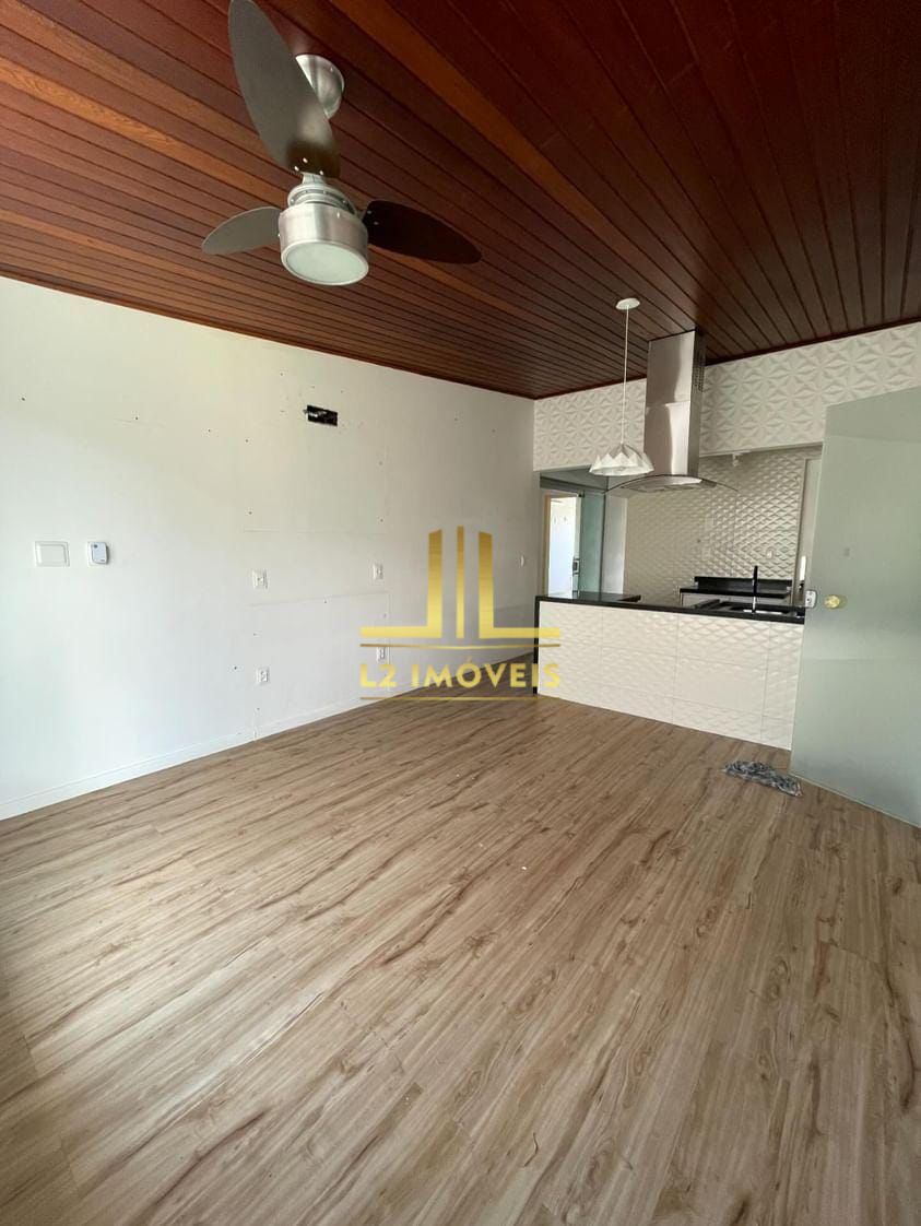 Casa à venda com 4 quartos, 220m² - Foto 25