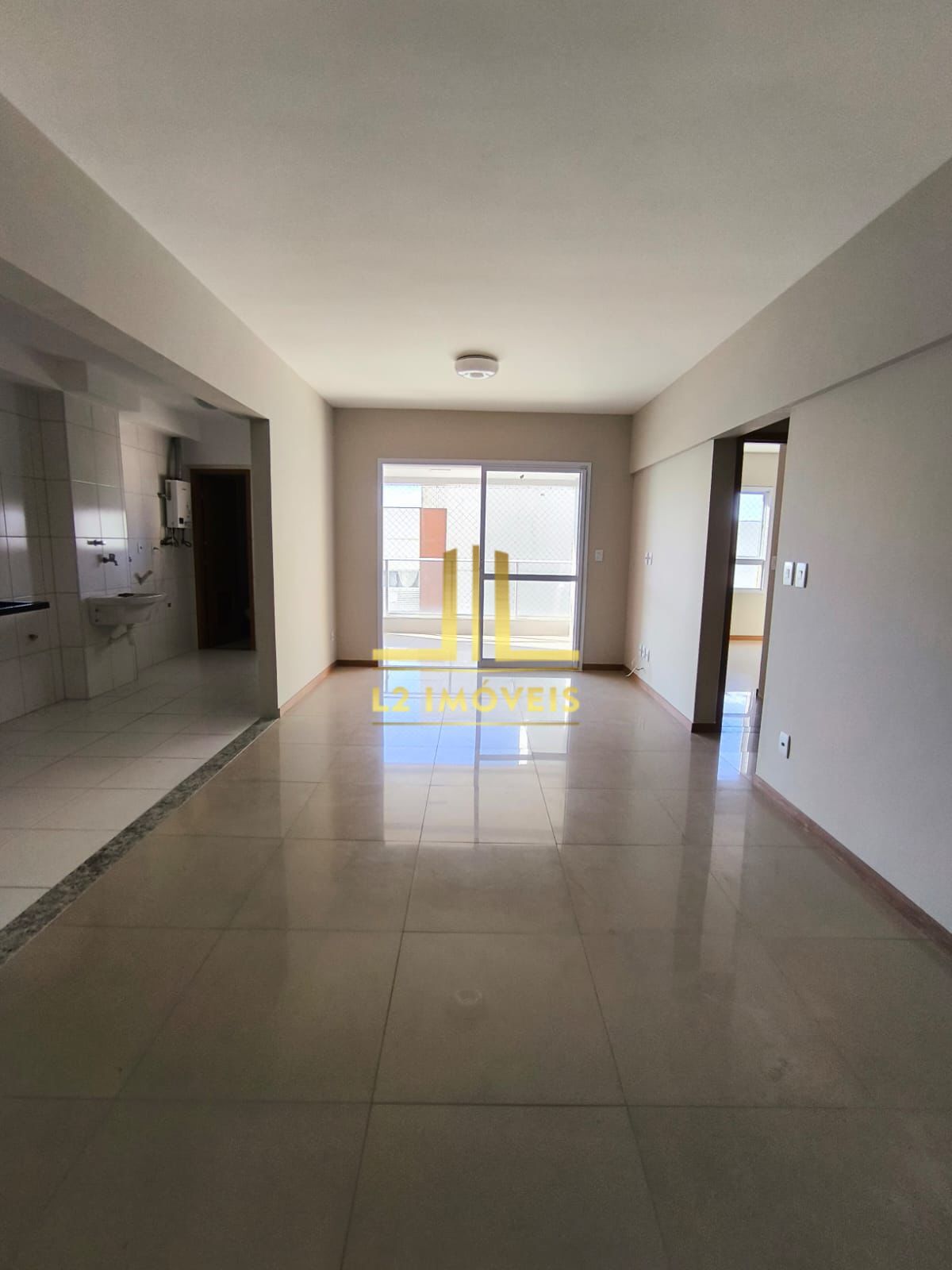 Apartamento à venda com 2 quartos, 86m² - Foto 1