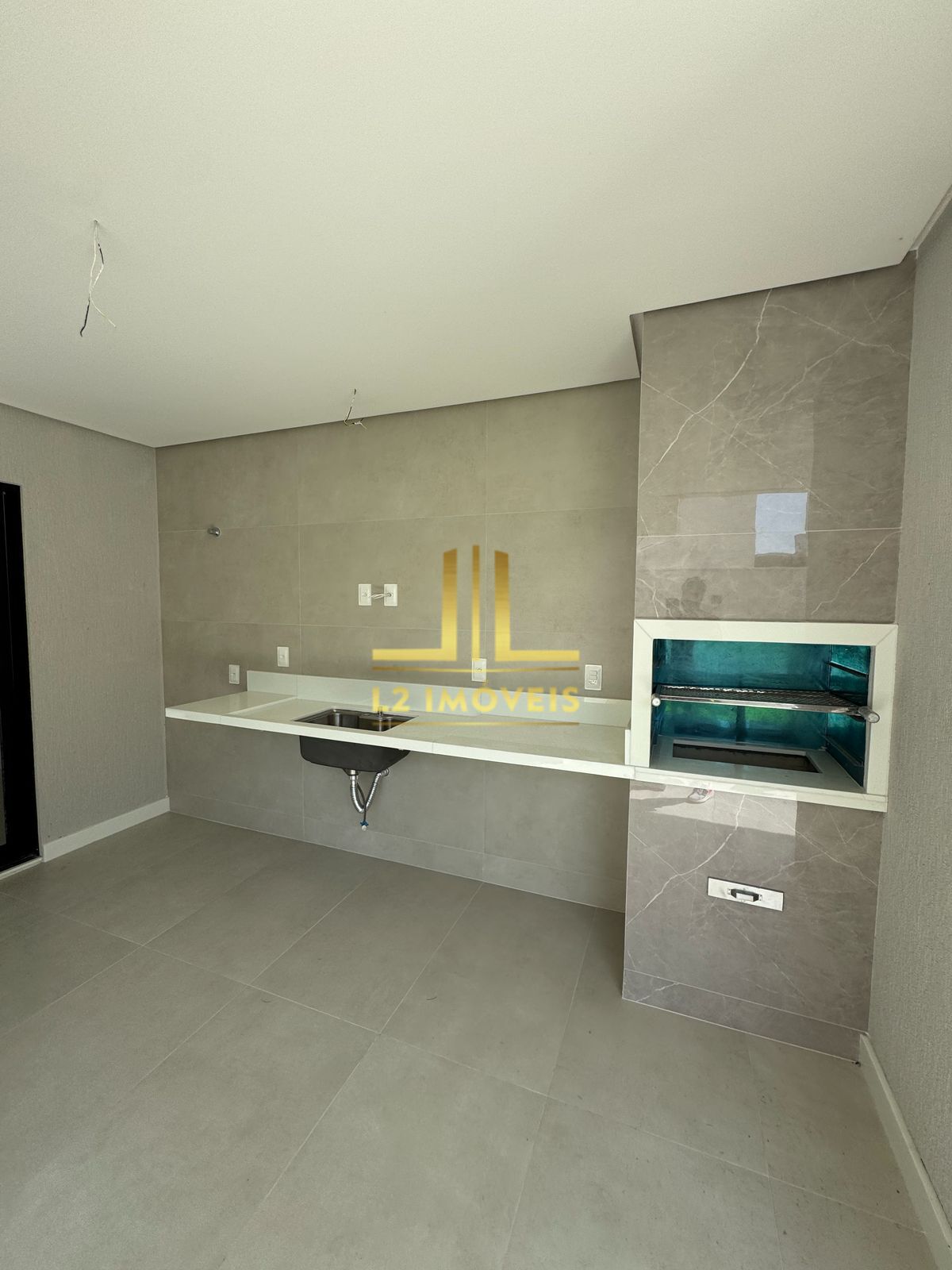 Casa à venda com 4 quartos, 180m² - Foto 12