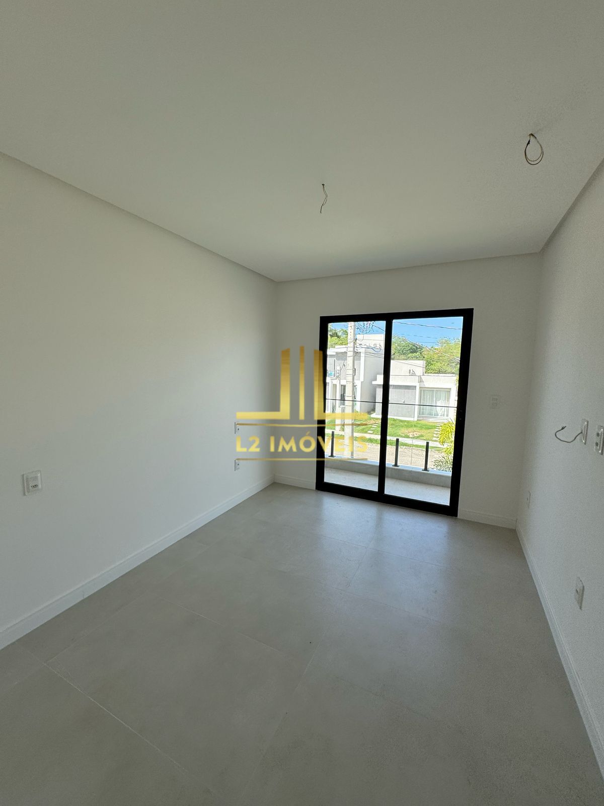 Casa à venda com 4 quartos, 180m² - Foto 9
