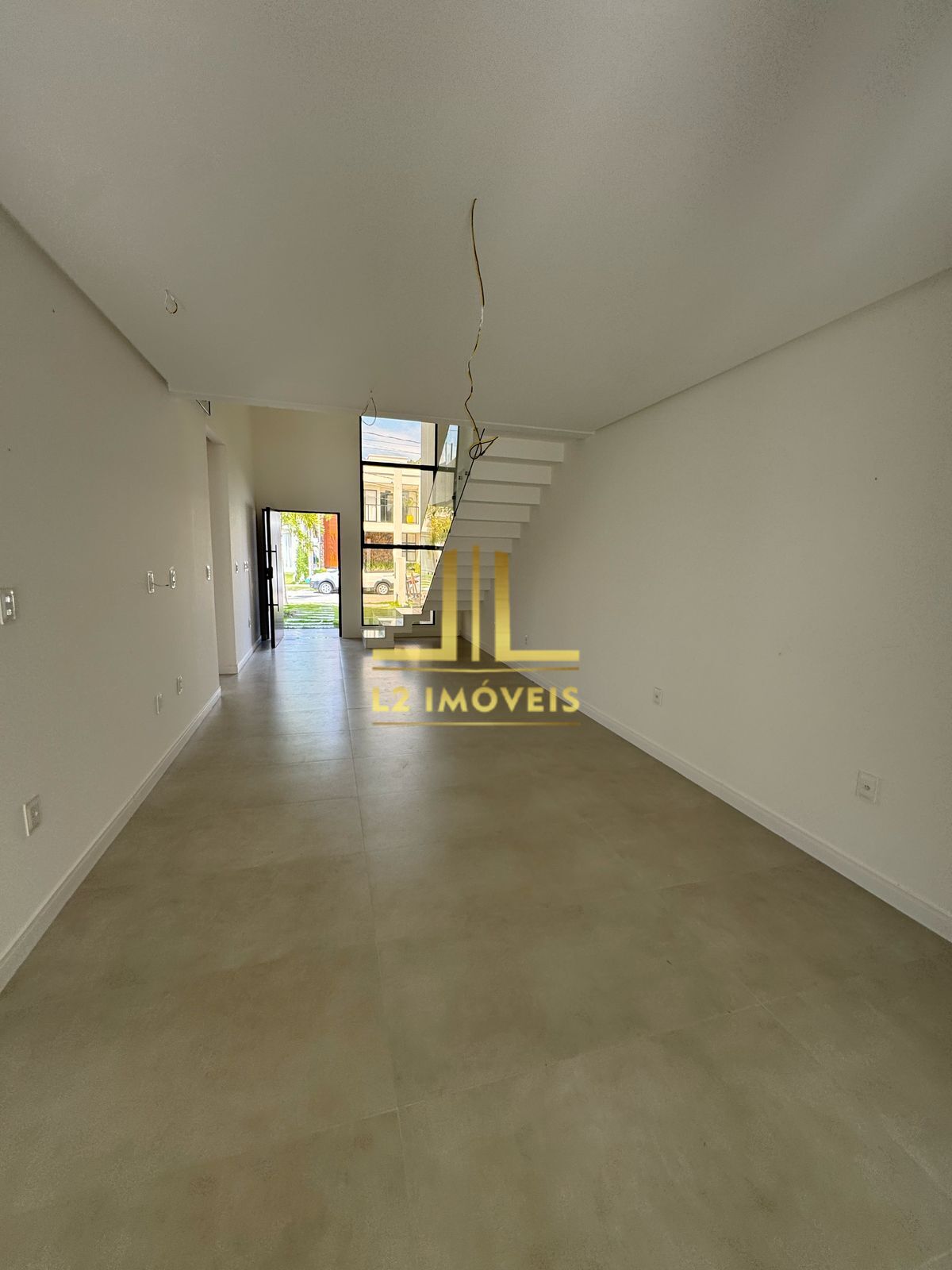 Casa à venda com 4 quartos, 180m² - Foto 4