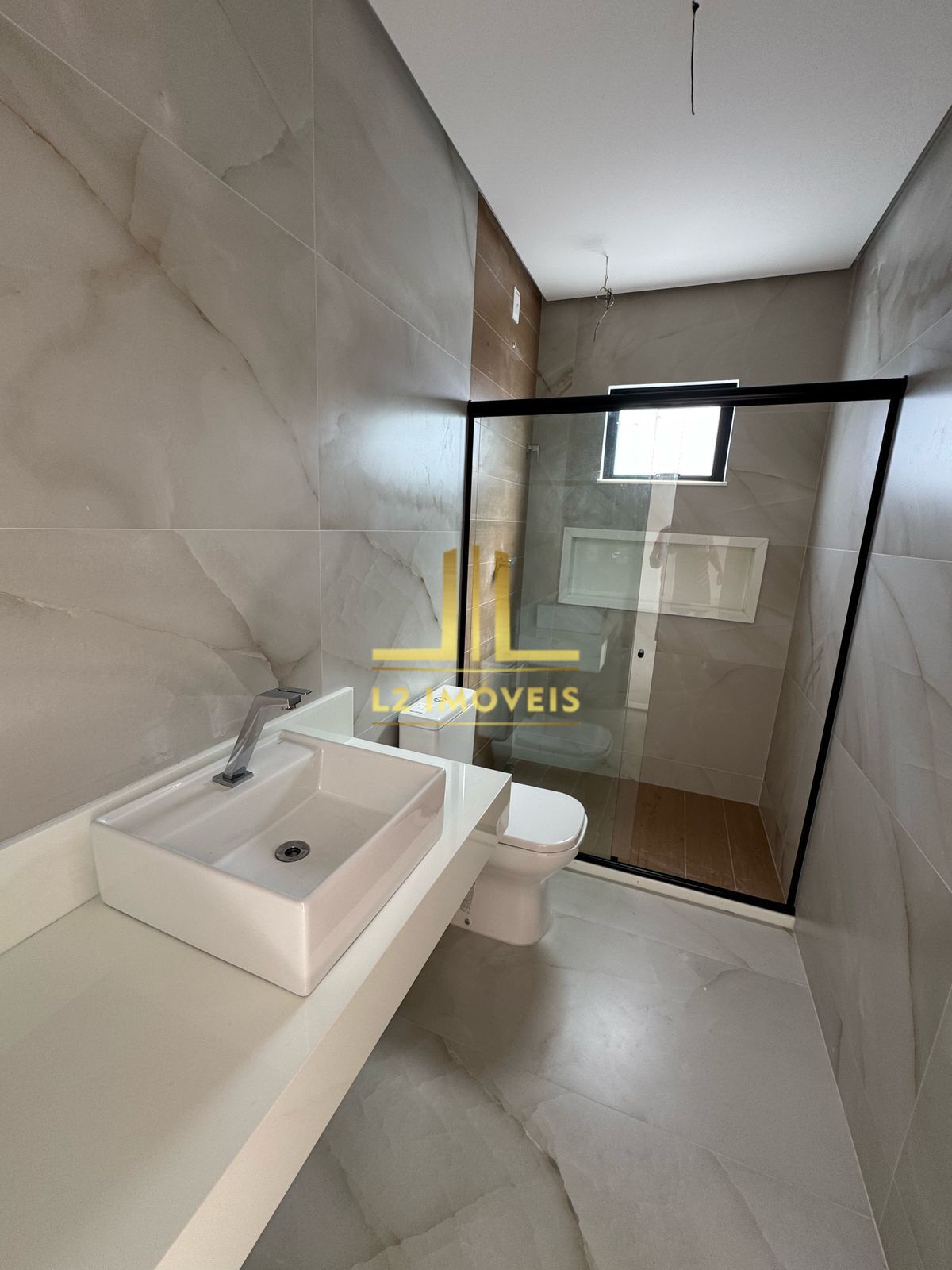 Casa à venda com 4 quartos, 180m² - Foto 14