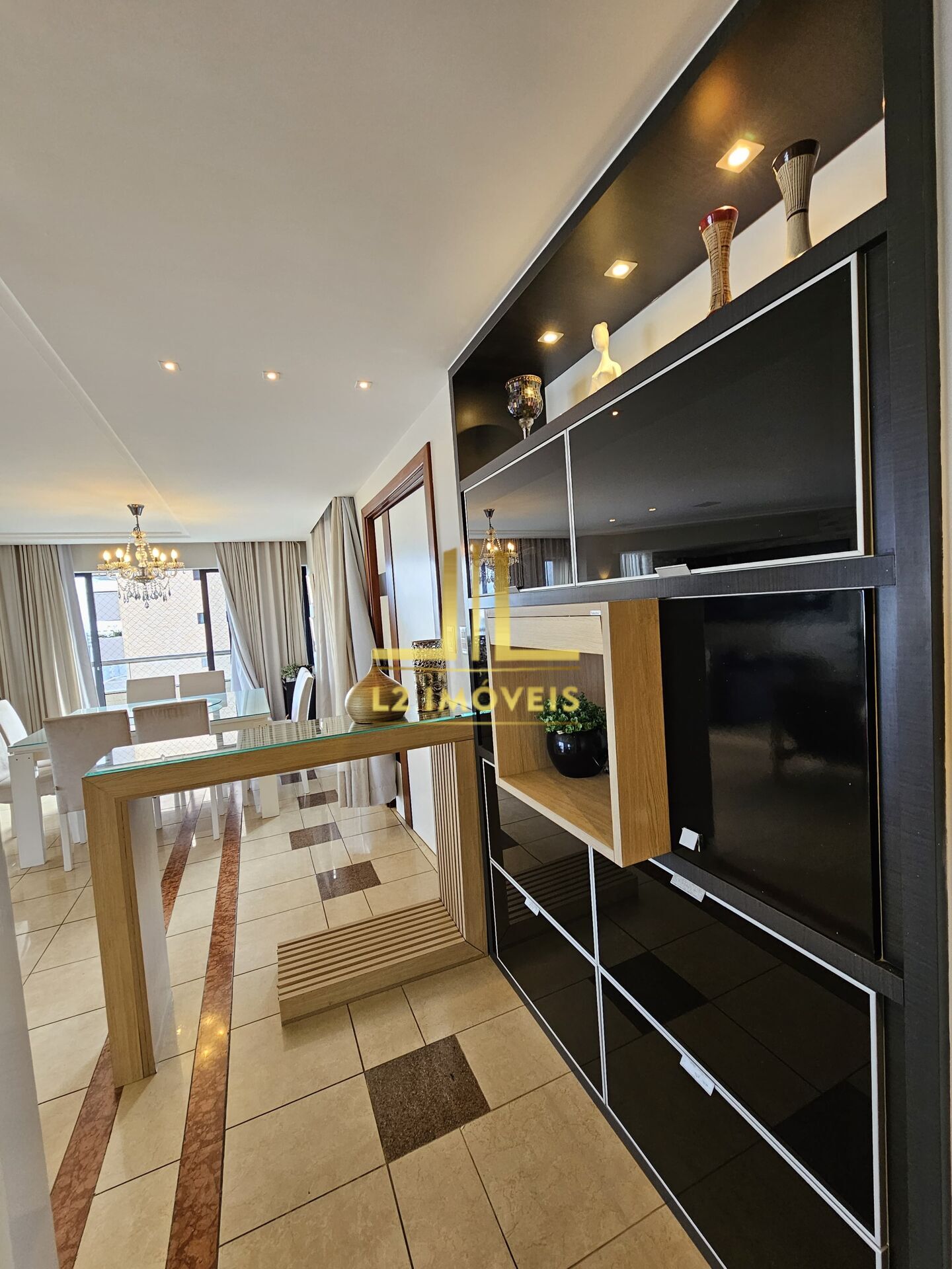 Apartamento, 4 quartos, 205 m² - Foto 2