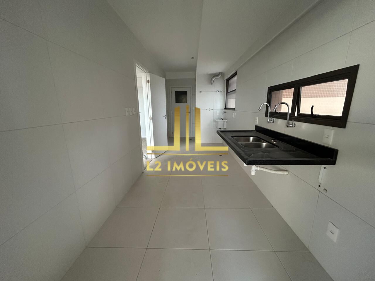 Apartamento à venda com 3 quartos, 140m² - Foto 14