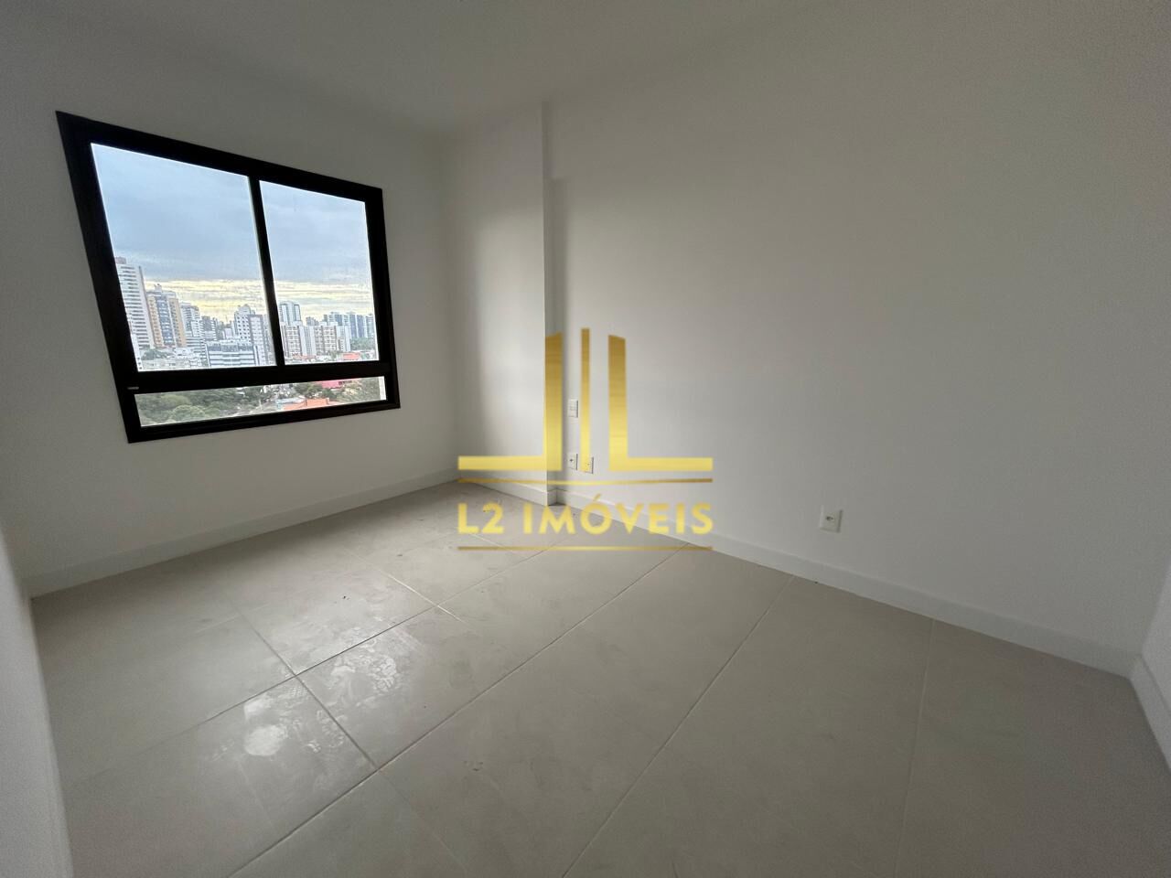 Apartamento à venda com 3 quartos, 140m² - Foto 11