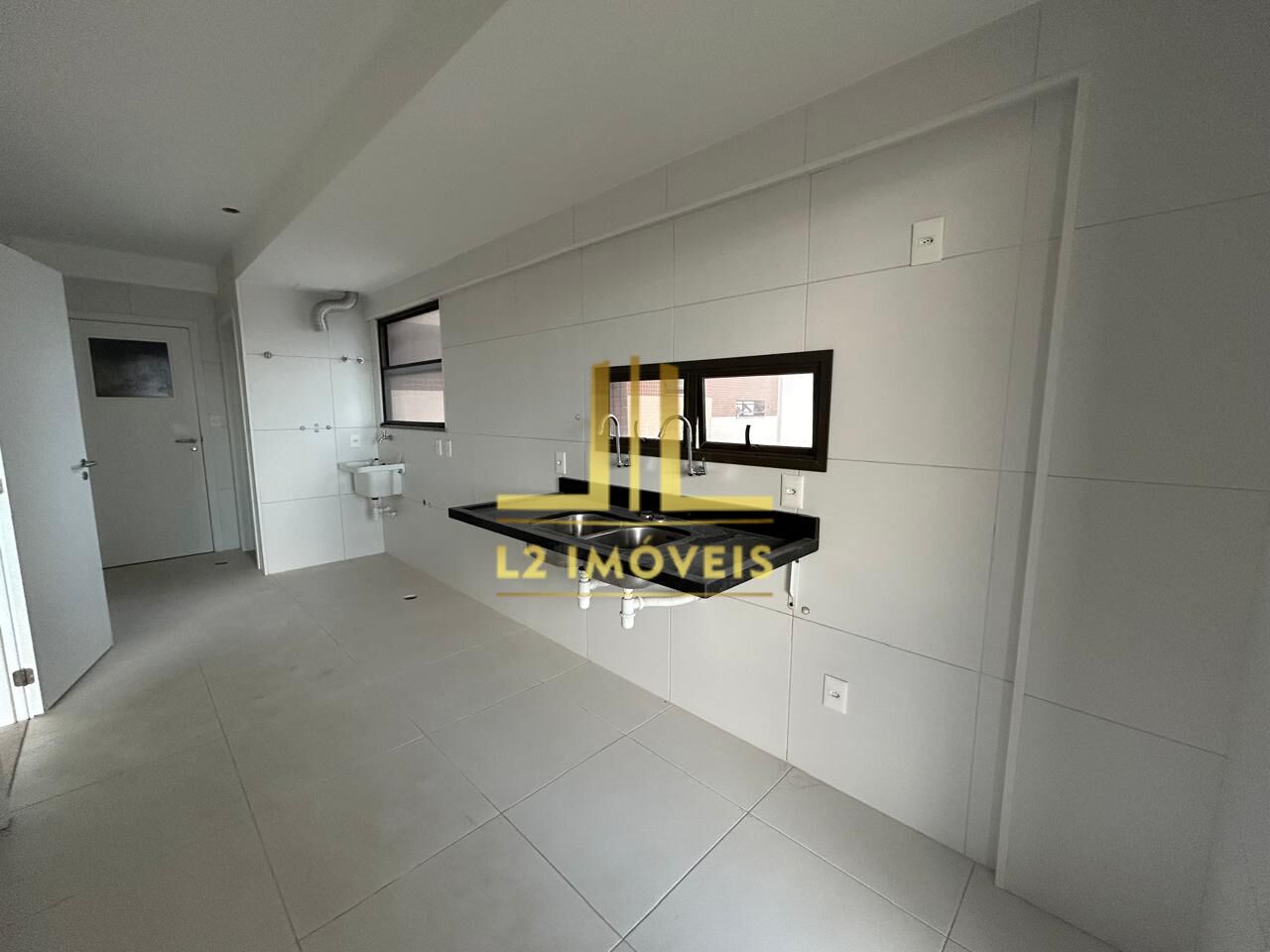 Apartamento à venda com 3 quartos, 140m² - Foto 13