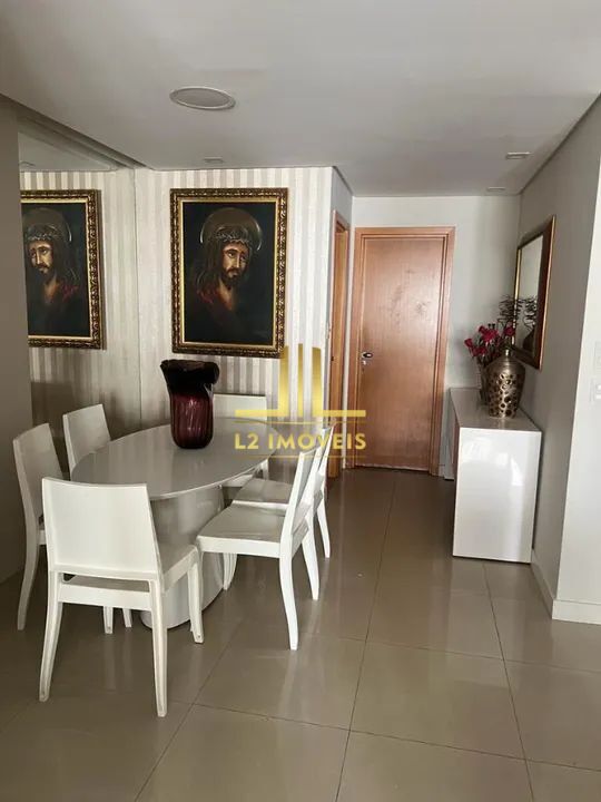 Apartamento à venda com 4 quartos, 136m² - Foto 2