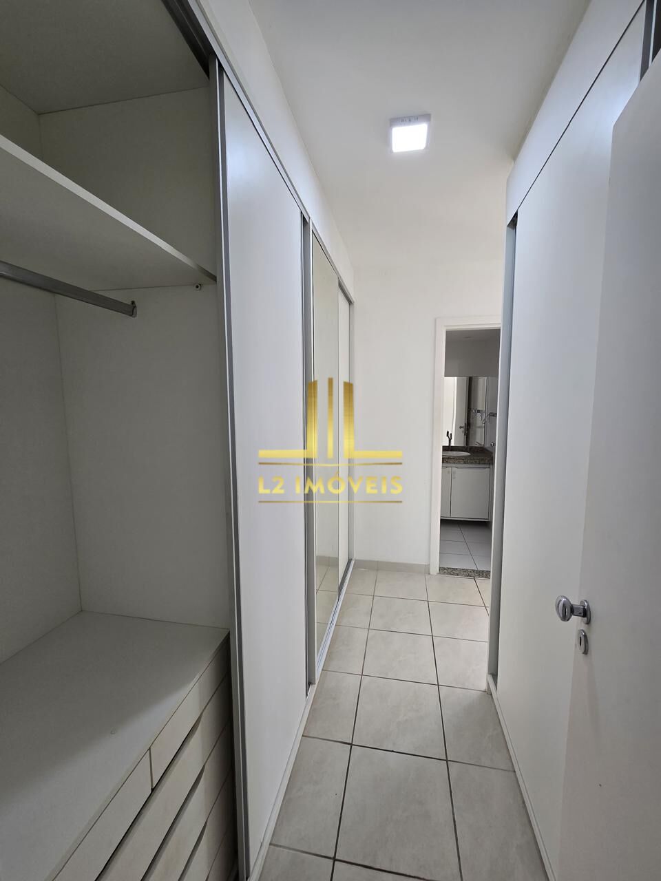 Apartamento à venda com 3 quartos, 143m² - Foto 11