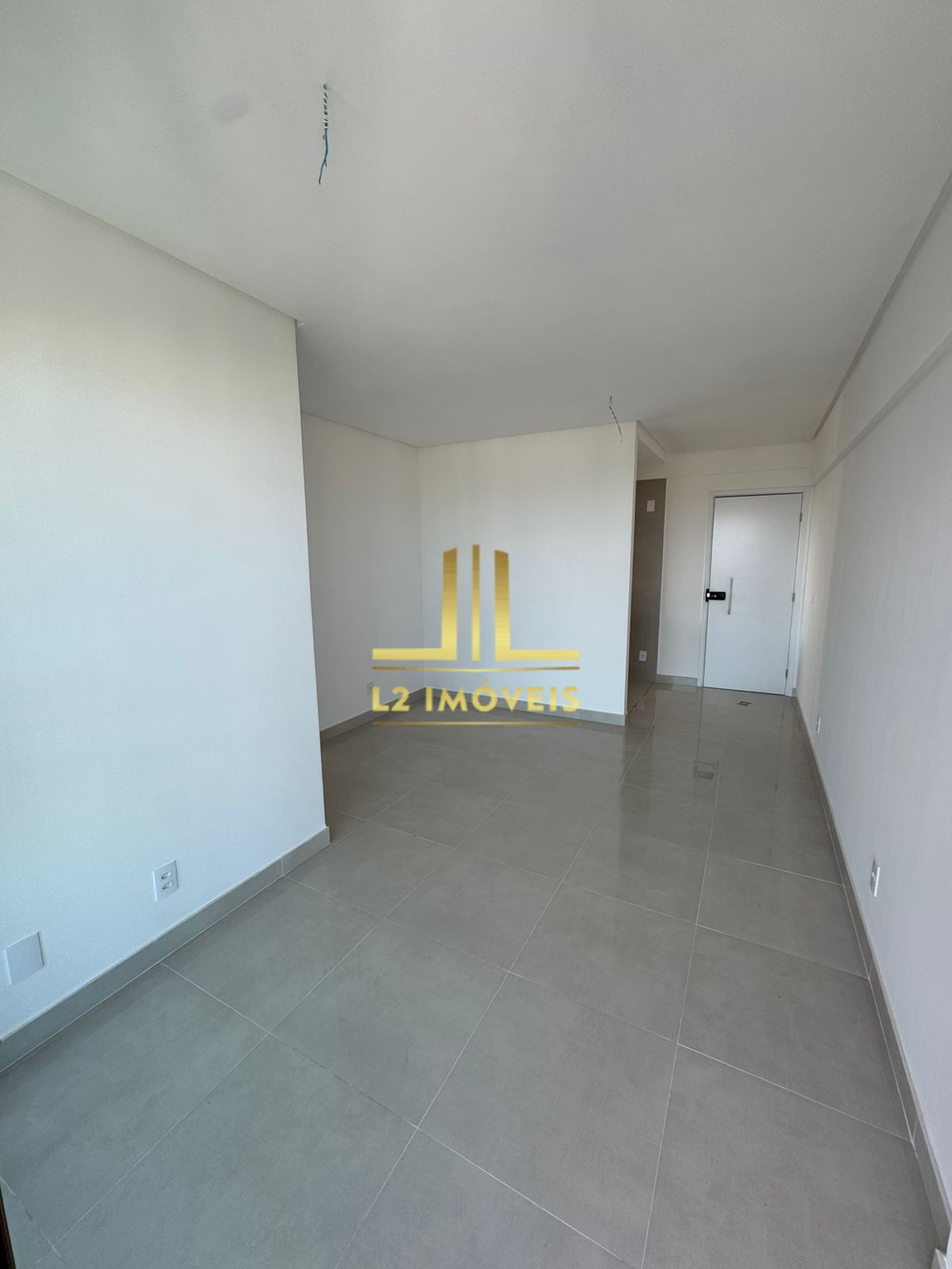 Apartamento à venda com 2 quartos, 58m² - Foto 2