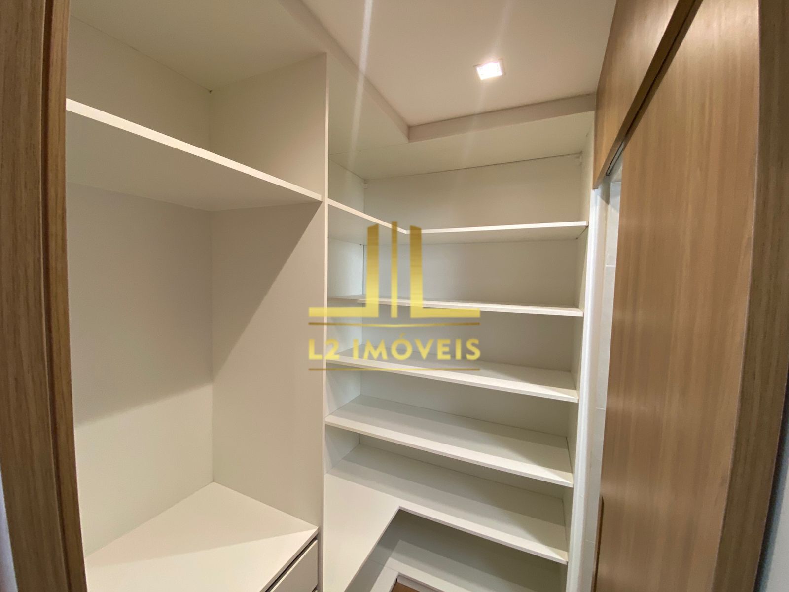 Apartamento à venda com 3 quartos, 110m² - Foto 17