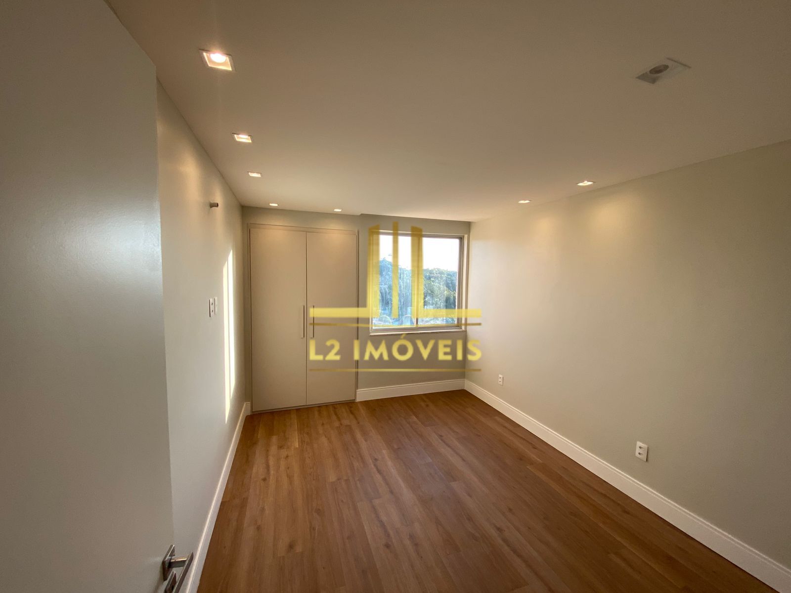 Apartamento à venda com 3 quartos, 110m² - Foto 13