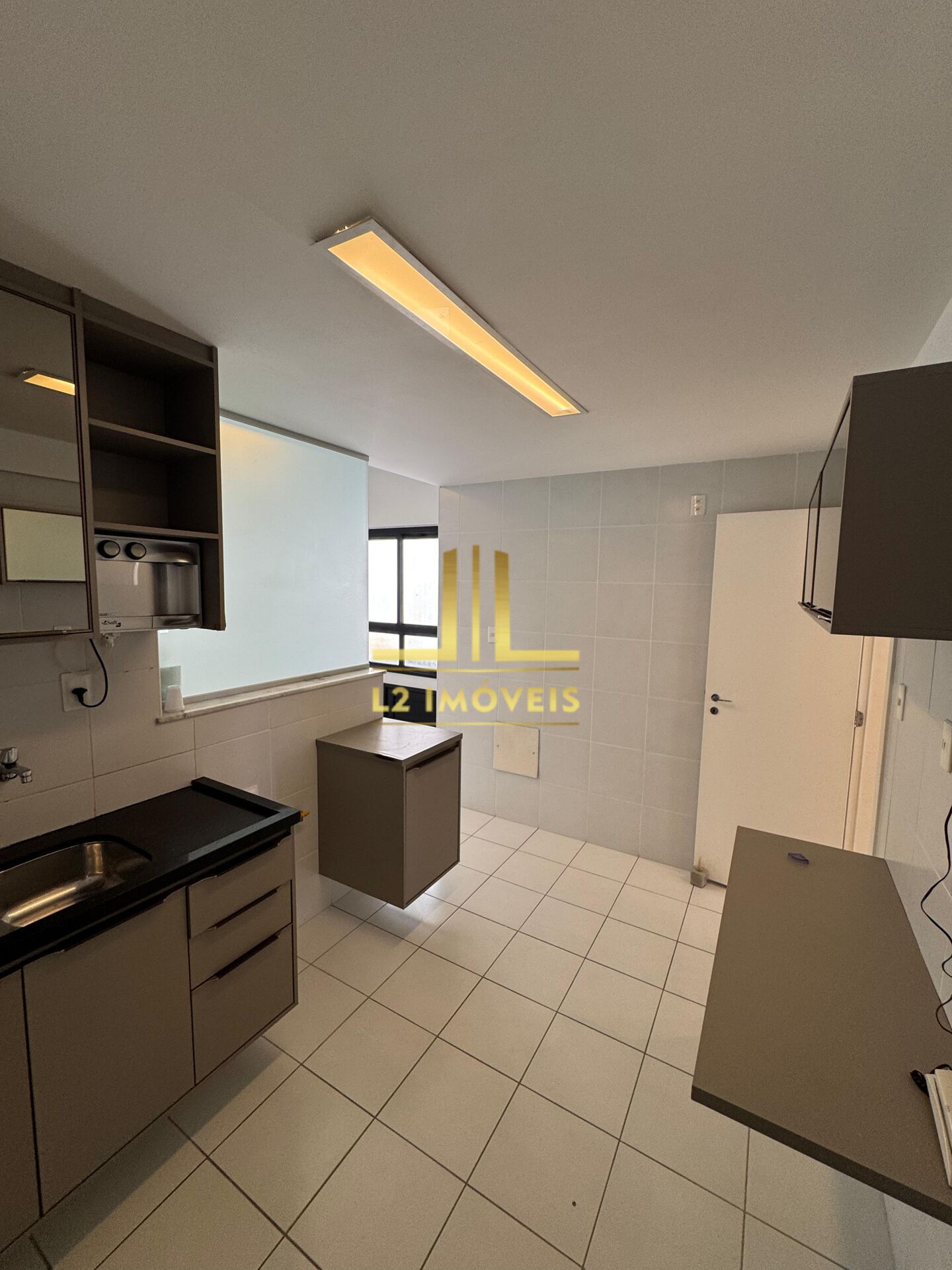Apartamento à venda com 2 quartos, 105m² - Foto 17