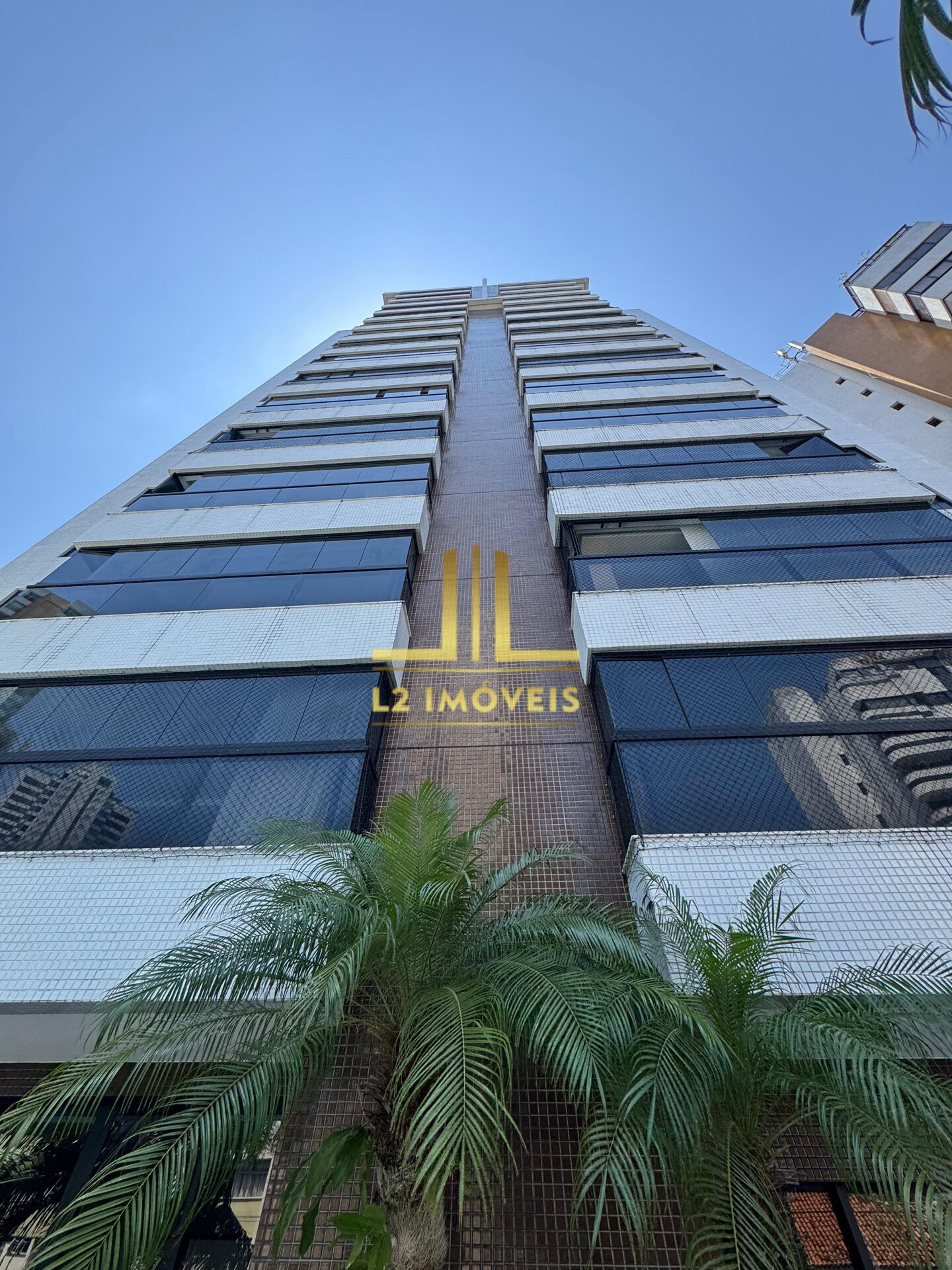 Apartamento à venda com 2 quartos, 105m² - Foto 30