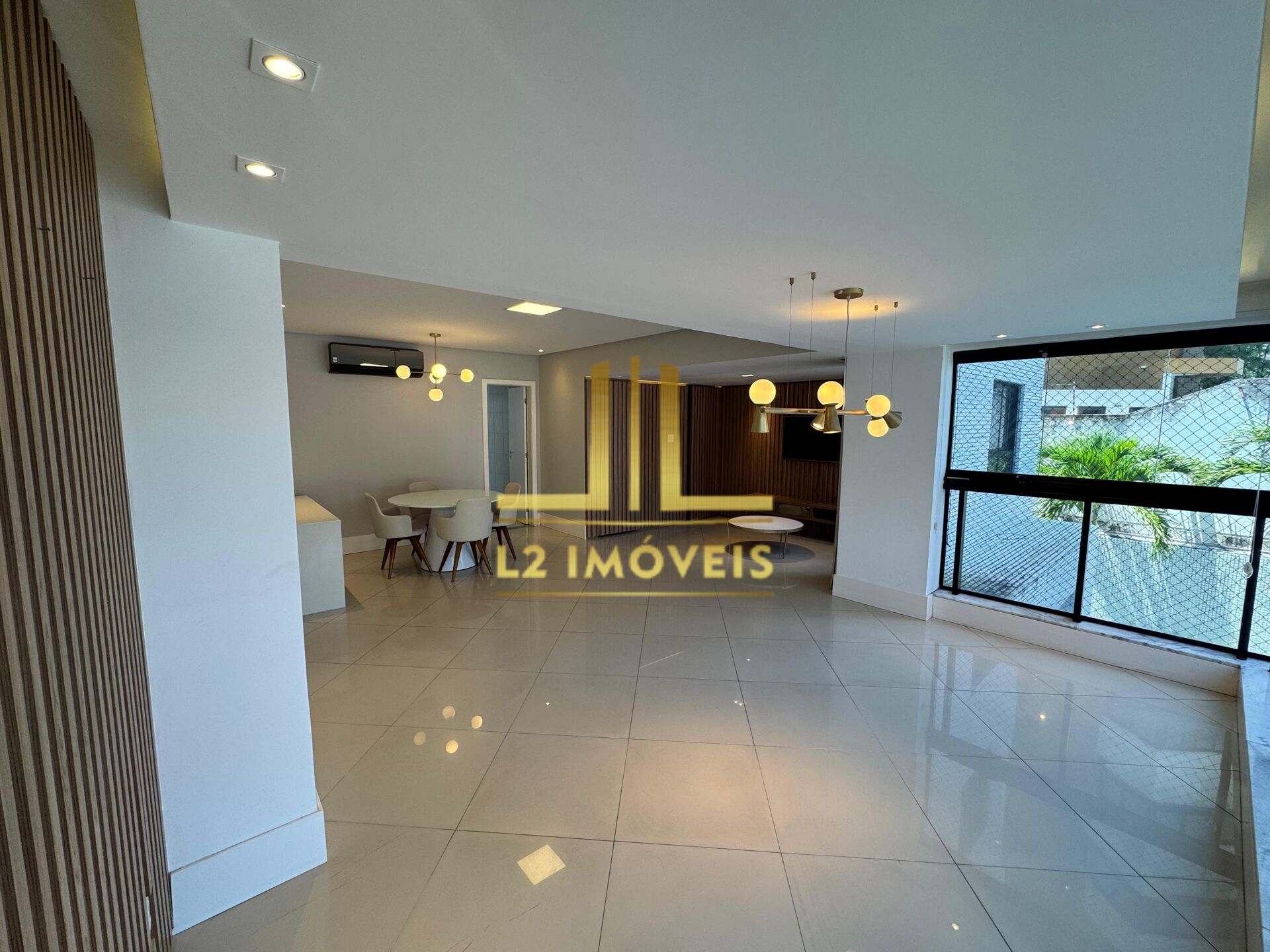 Apartamento à venda com 2 quartos, 105m² - Foto 11
