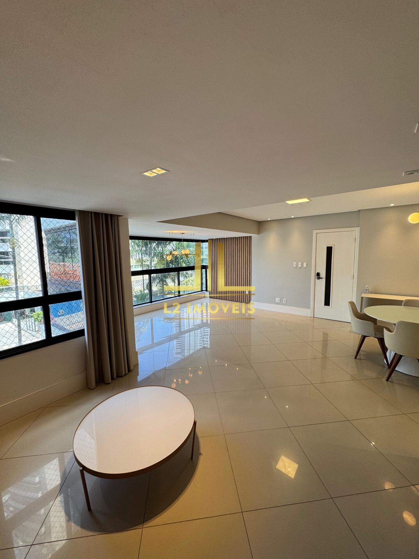 Apartamento à venda com 2 quartos, 105m² - Foto 5