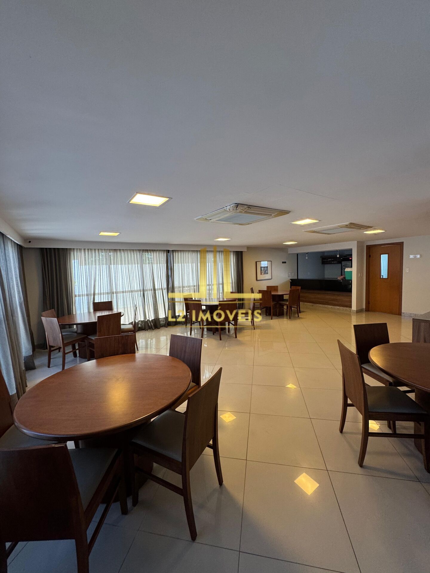 Apartamento à venda com 2 quartos, 105m² - Foto 23
