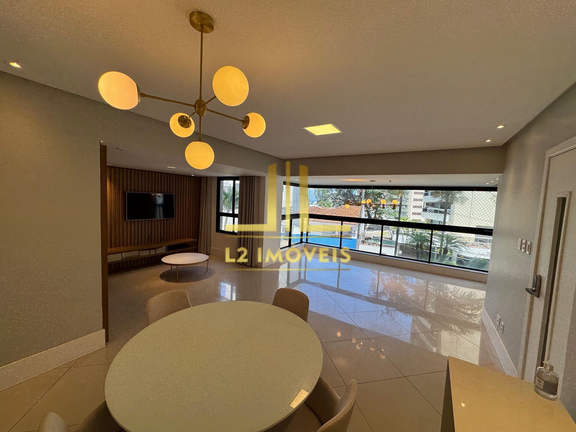 Apartamento à venda com 2 quartos, 105m² - Foto 6