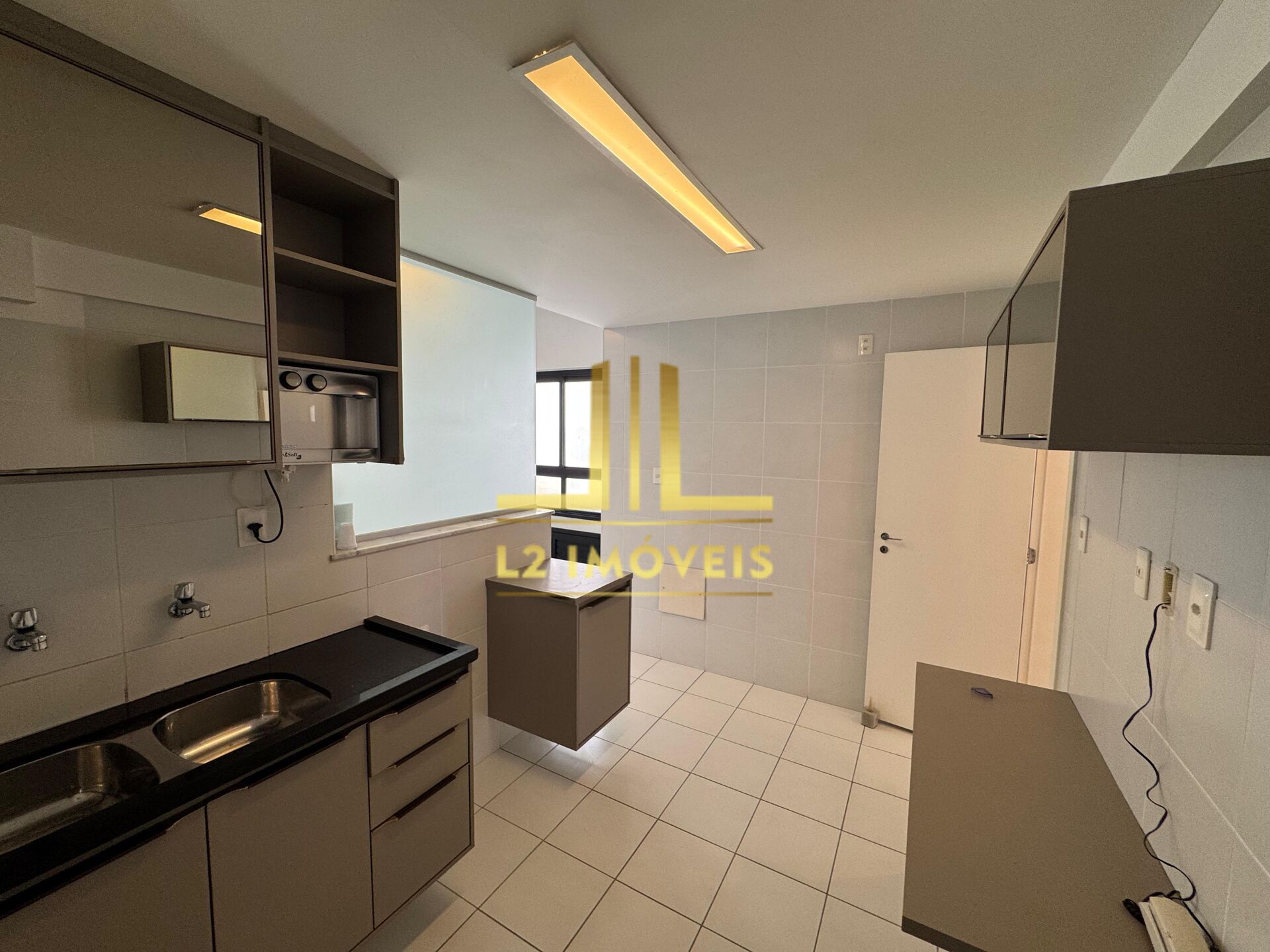 Apartamento à venda com 2 quartos, 105m² - Foto 18