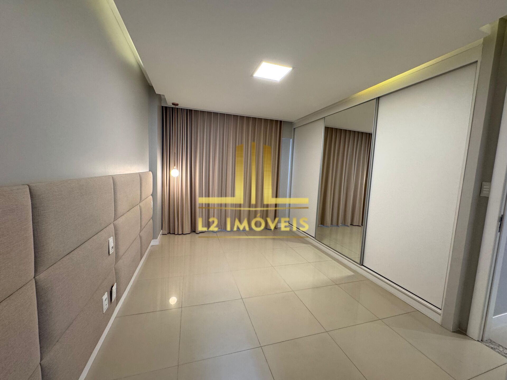 Apartamento à venda com 2 quartos, 105m² - Foto 8