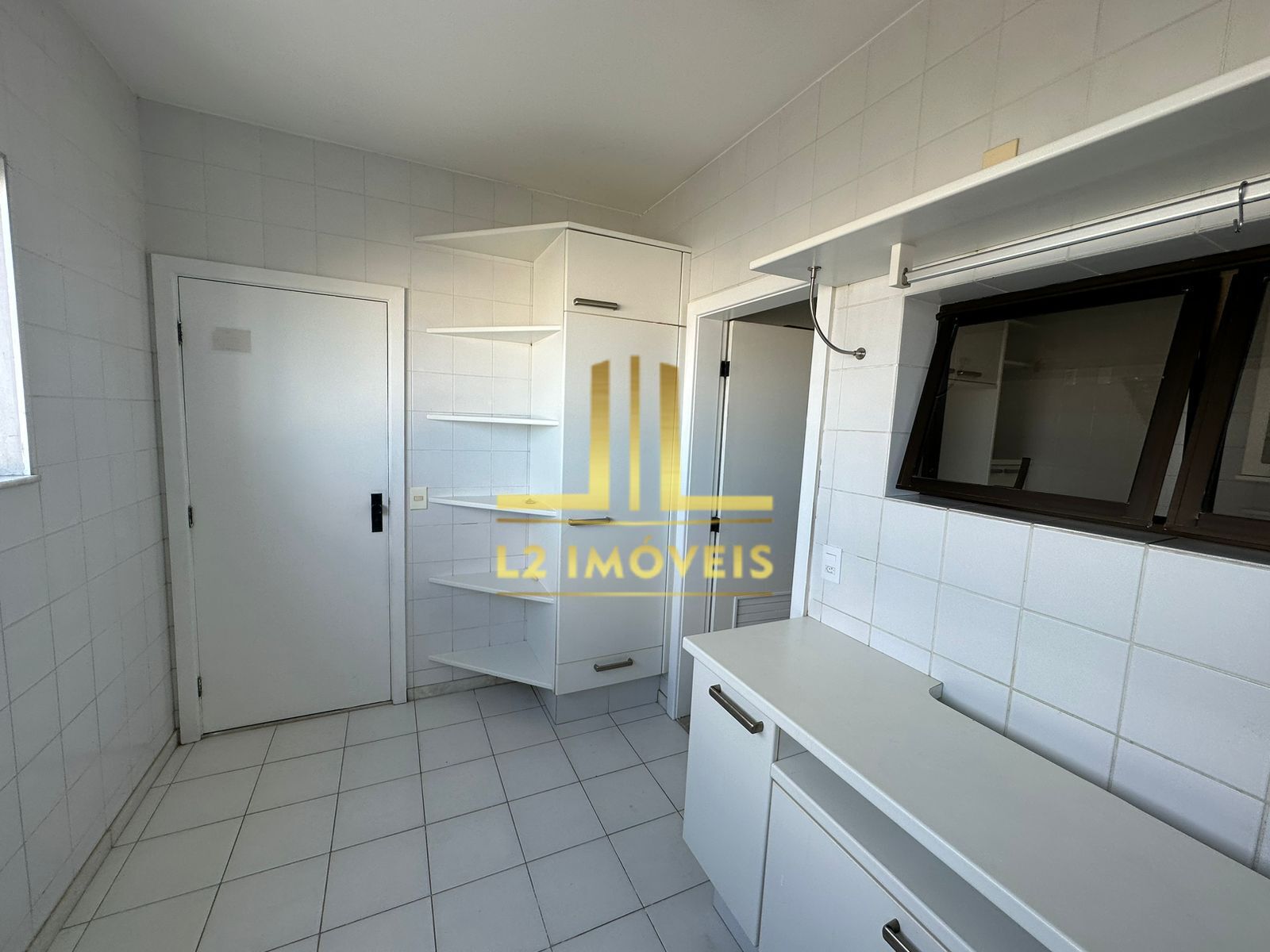 Apartamento à venda com 4 quartos, 250m² - Foto 11