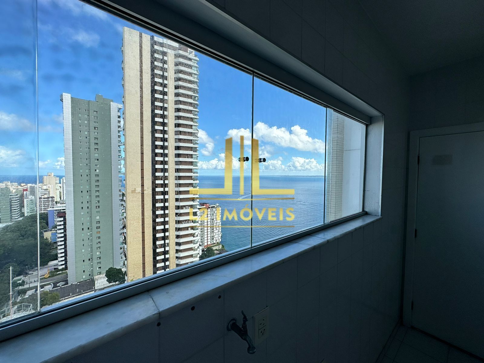 Apartamento à venda com 4 quartos, 250m² - Foto 8