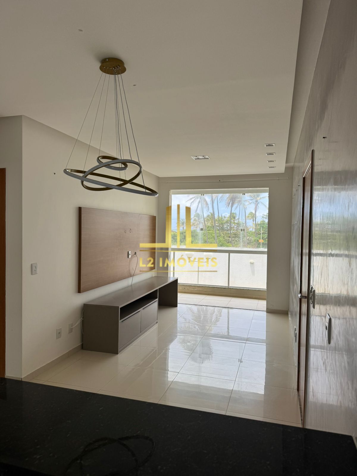Apartamento à venda com 2 quartos, 65m² - Foto 2