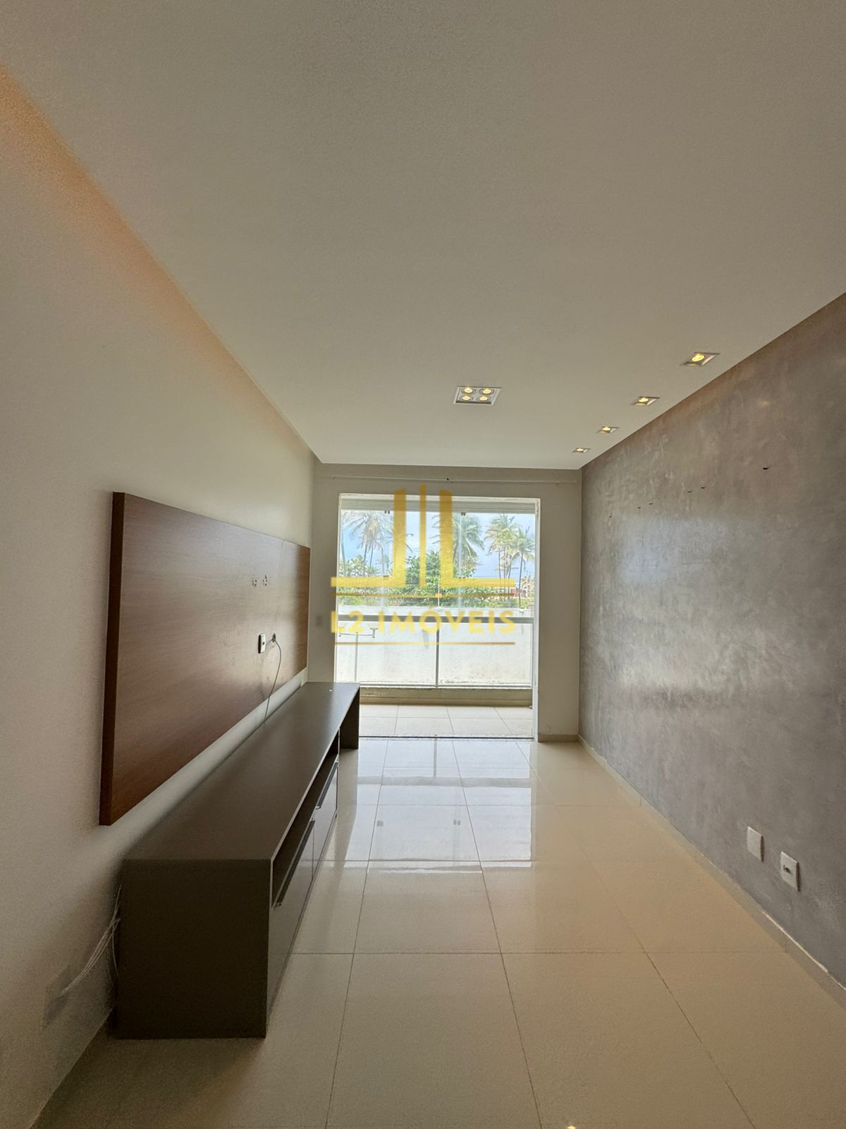 Apartamento à venda com 2 quartos, 65m² - Foto 4