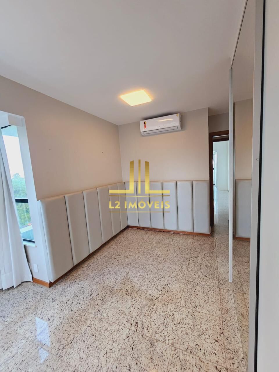 Apartamento à venda com 4 quartos, 224m² - Foto 27