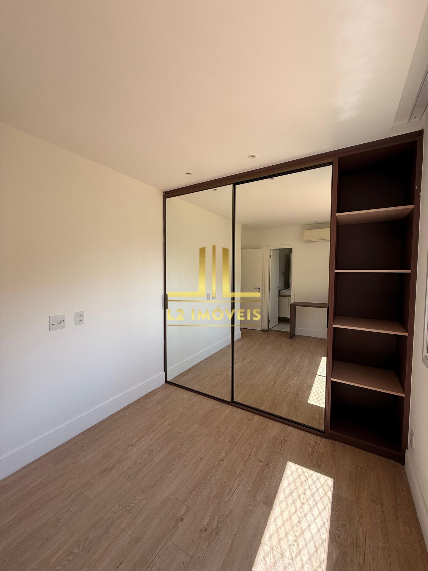Apartamento à venda com 3 quartos, 166m² - Foto 9