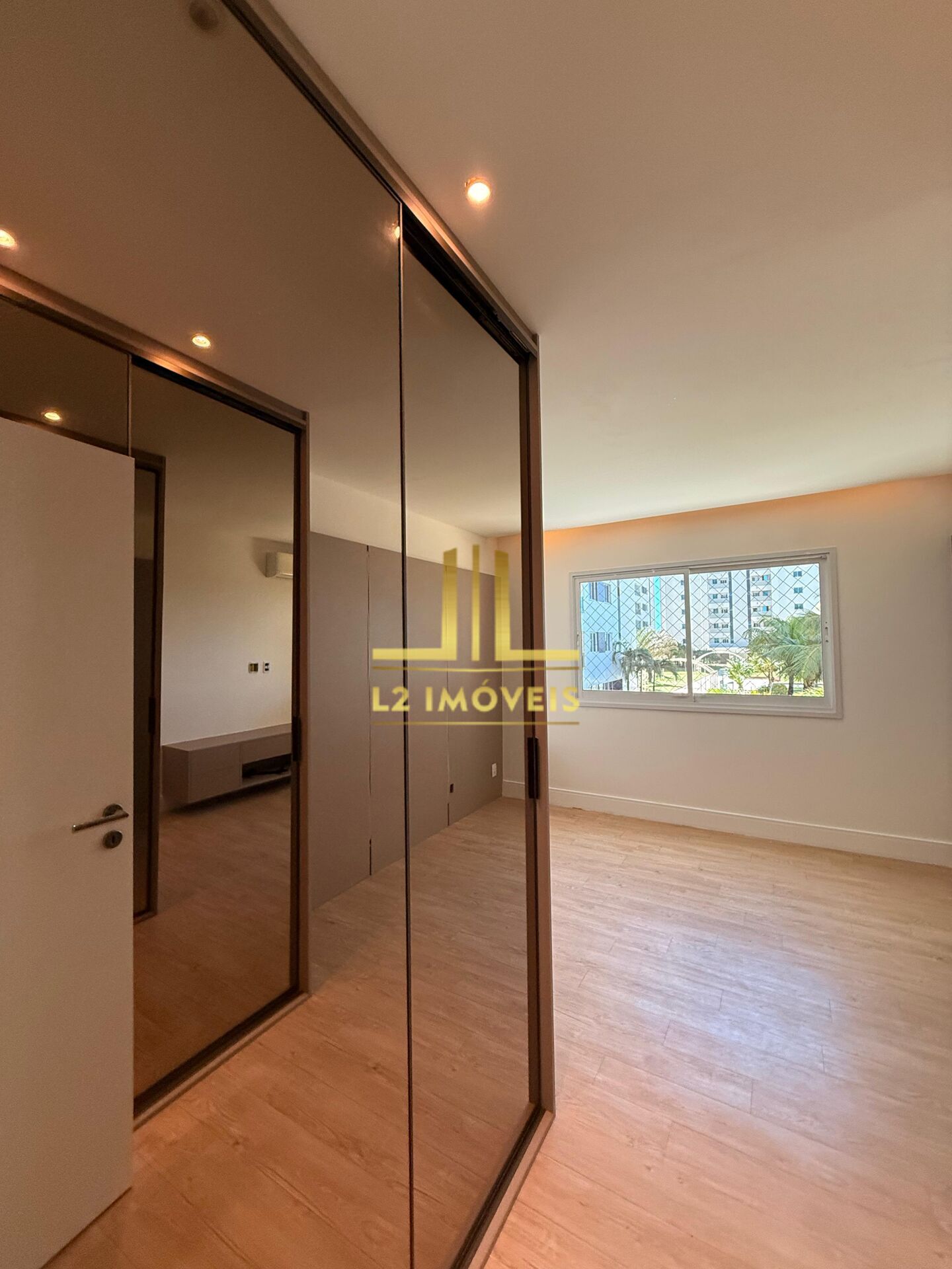 Apartamento à venda com 3 quartos, 166m² - Foto 5