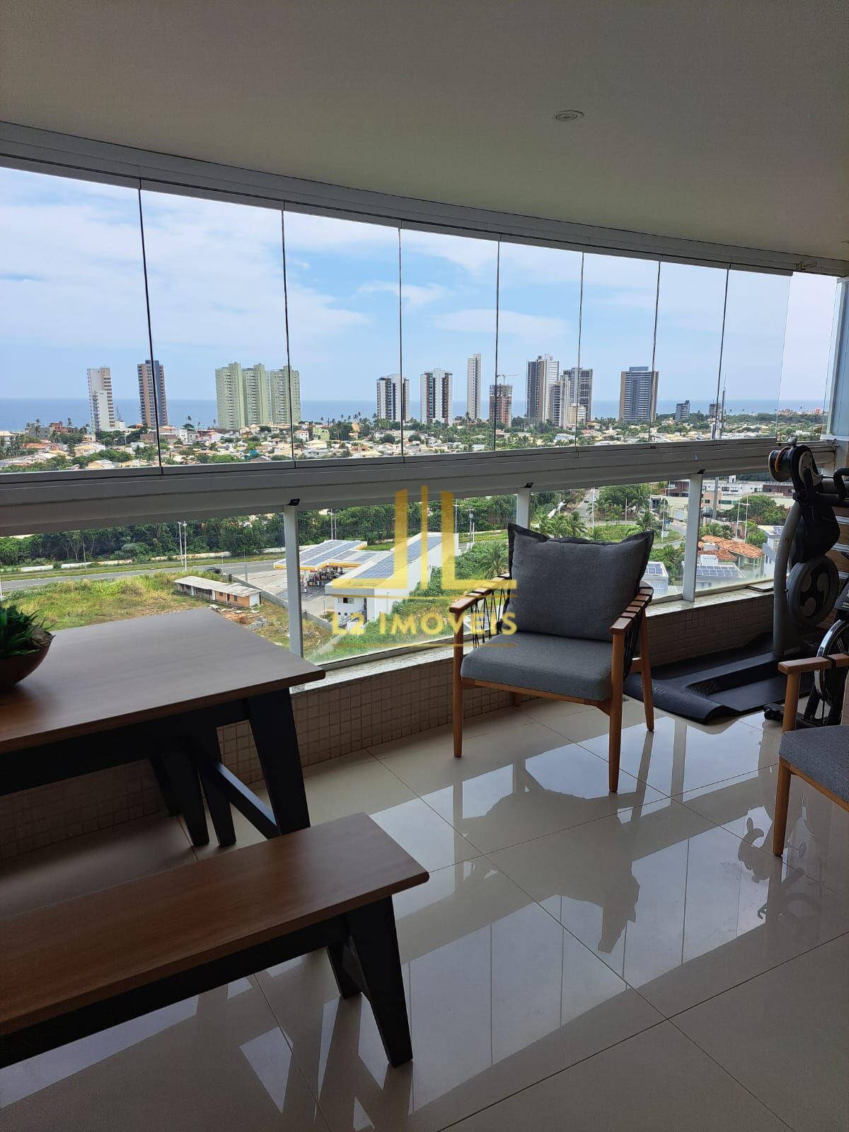 Apartamento à venda com 3 quartos, 133m² - Foto 3