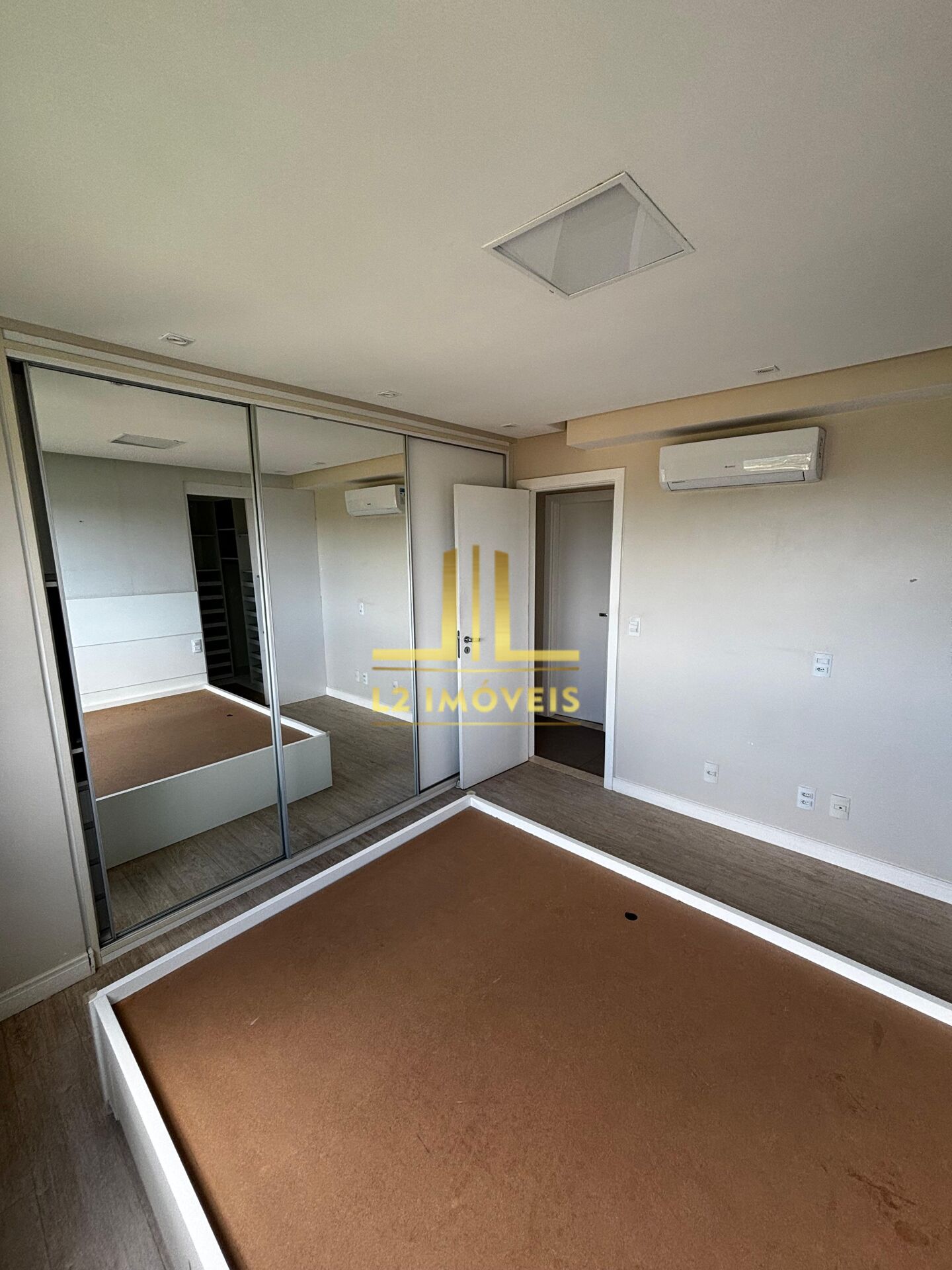 Apartamento à venda com 3 quartos, 116m² - Foto 10