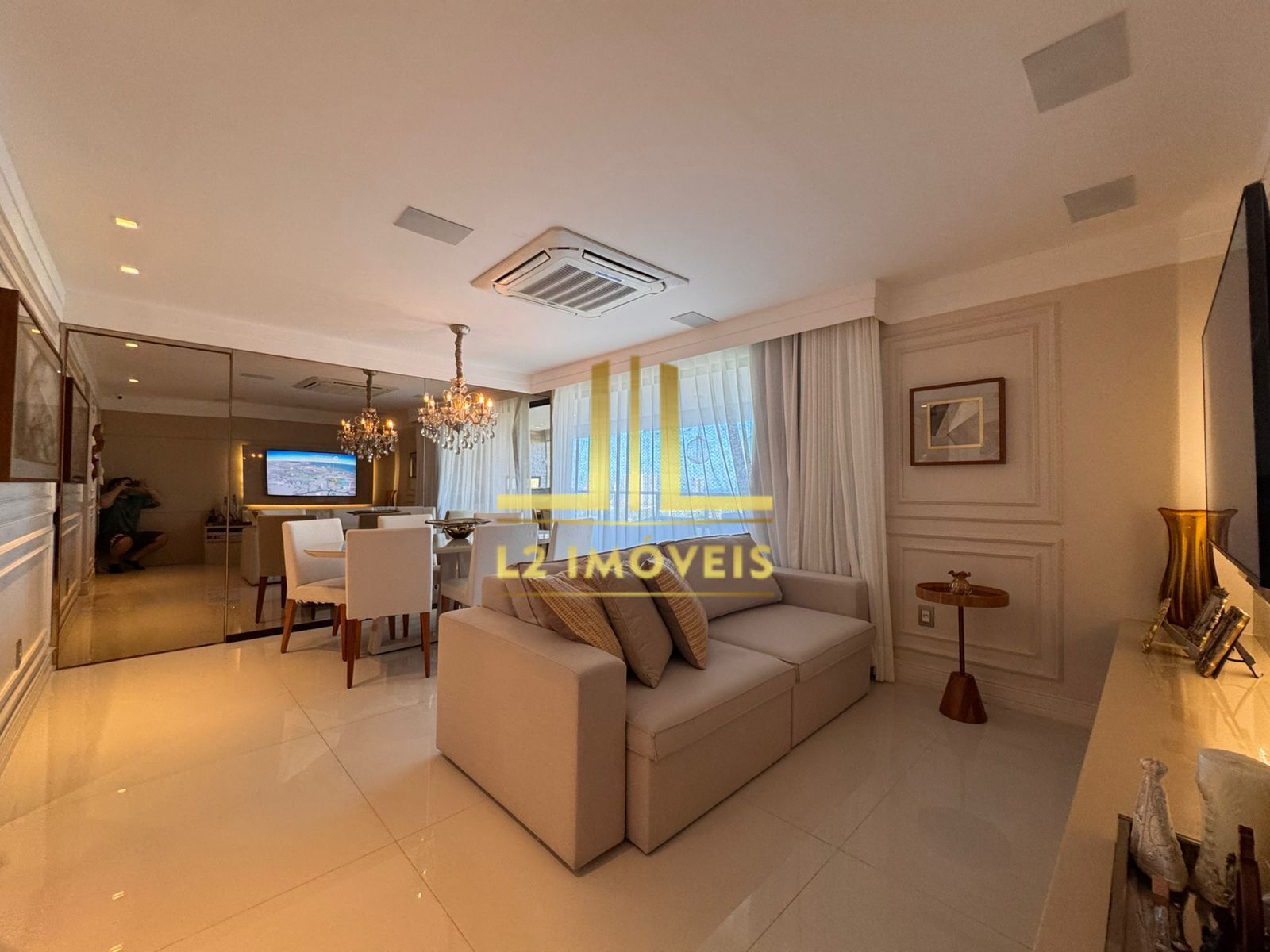 Apartamento à venda com 3 quartos, 110m² - Foto 1