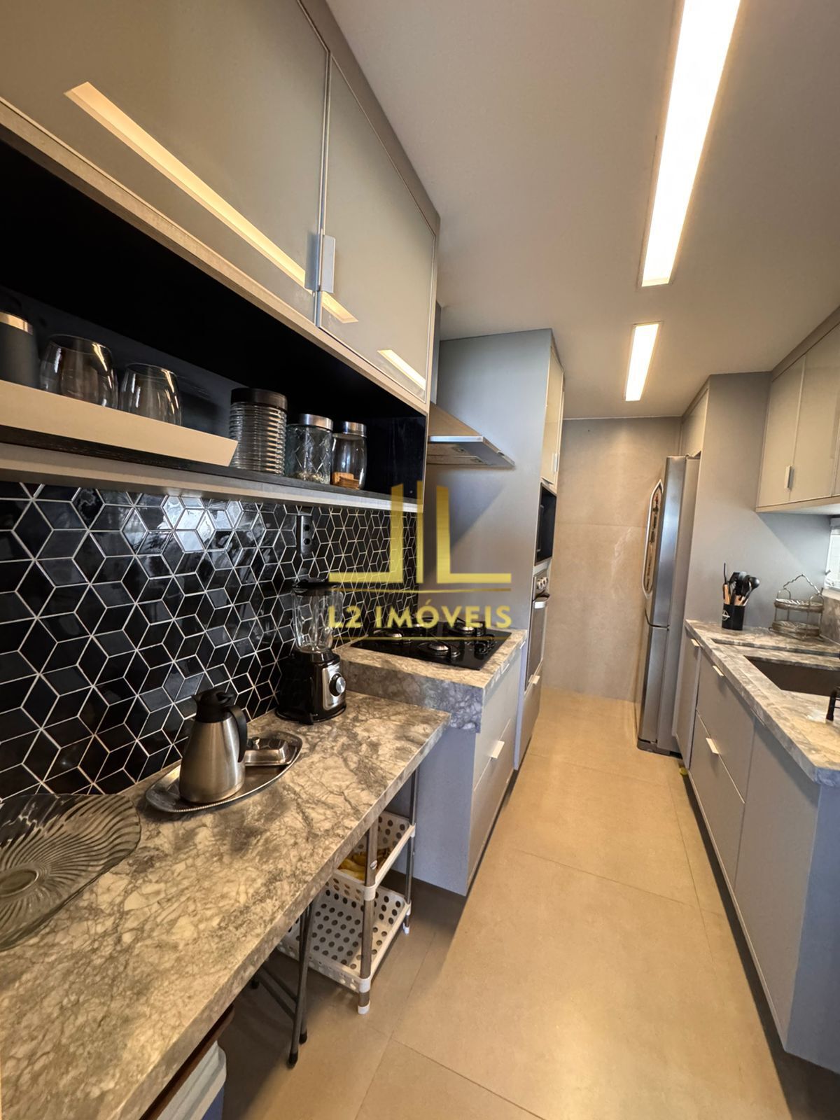Apartamento à venda com 3 quartos, 110m² - Foto 19