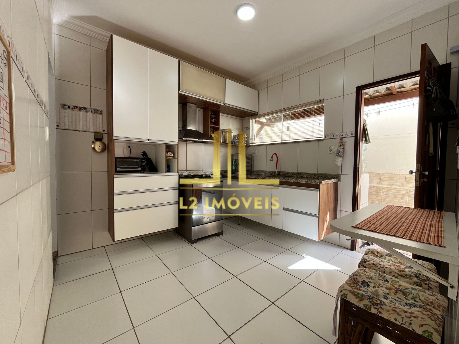 Casa de Condomínio à venda com 4 quartos, 150m² - Foto 5