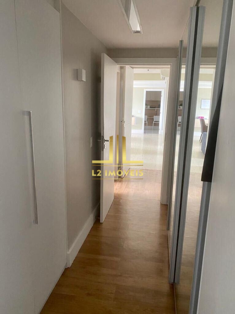 Apartamento à venda com 4 quartos, 275m² - Foto 5