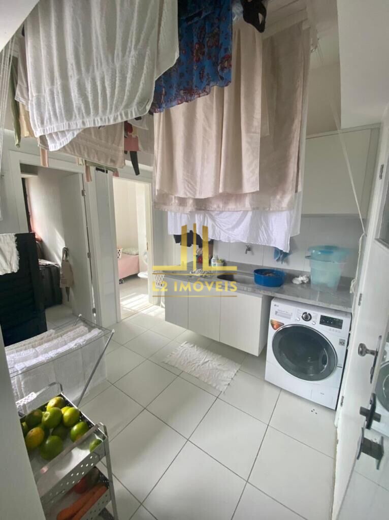 Apartamento à venda com 4 quartos, 275m² - Foto 18