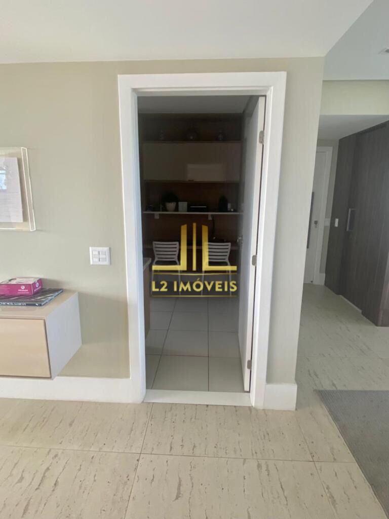 Apartamento à venda com 4 quartos, 275m² - Foto 6