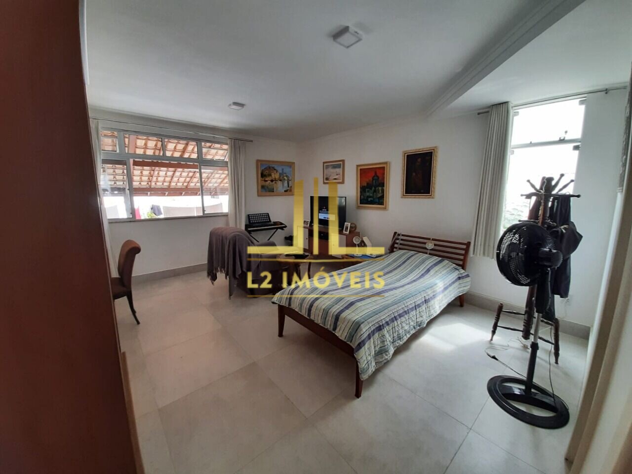 Casa à venda com 4 quartos, 317m² - Foto 13