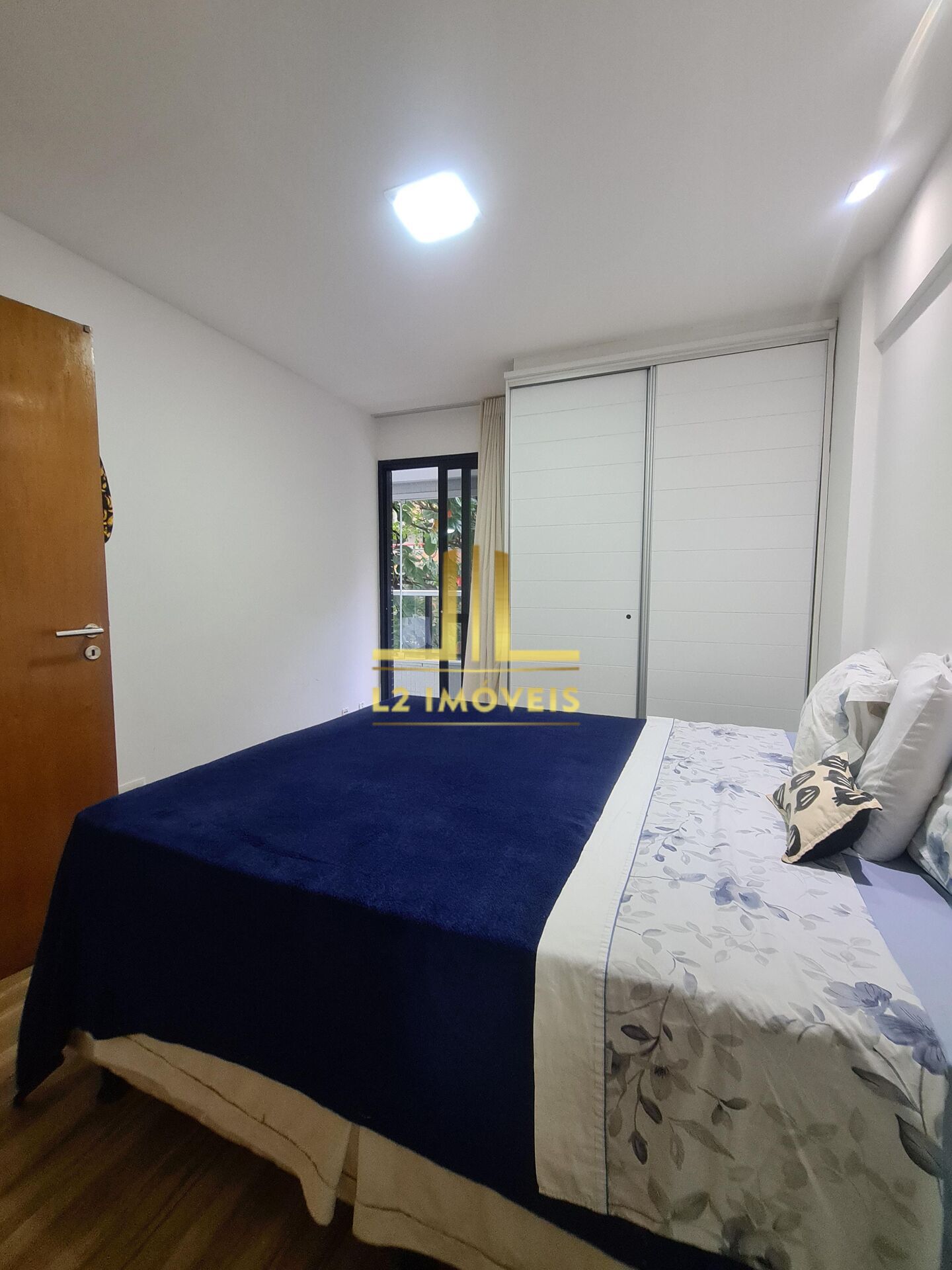 Apartamento à venda com 2 quartos, 72m² - Foto 20