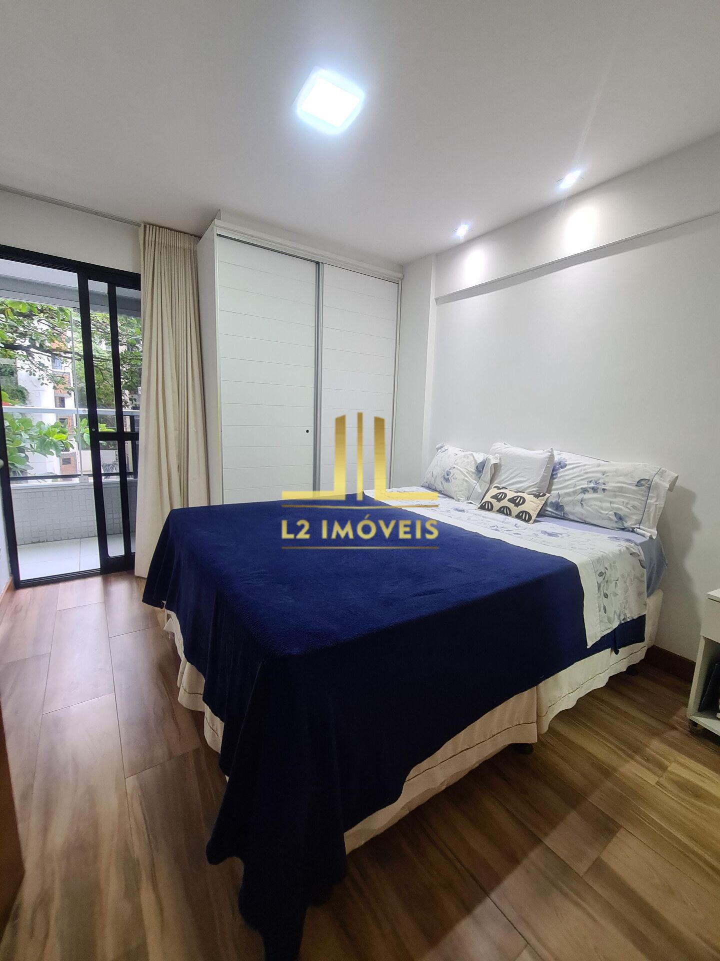 Apartamento à venda com 2 quartos, 72m² - Foto 19