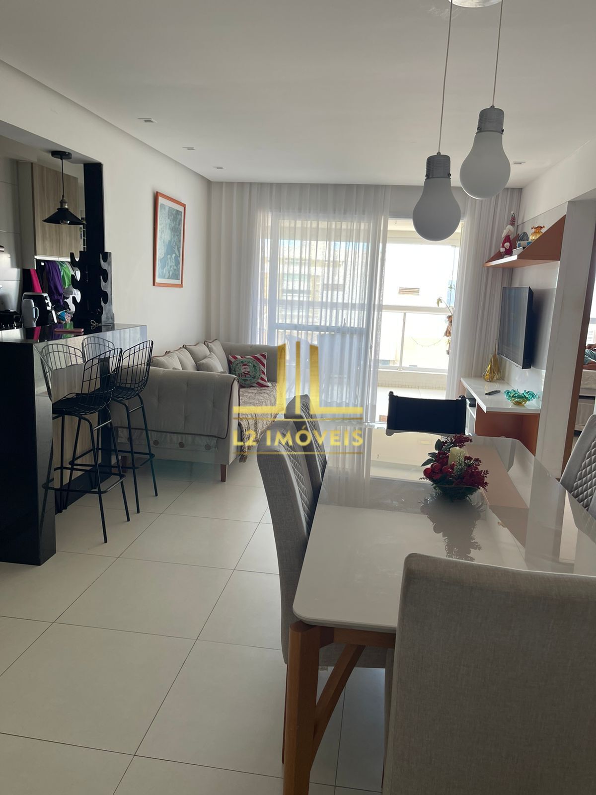 Apartamento à venda com 2 quartos, 86m² - Foto 1