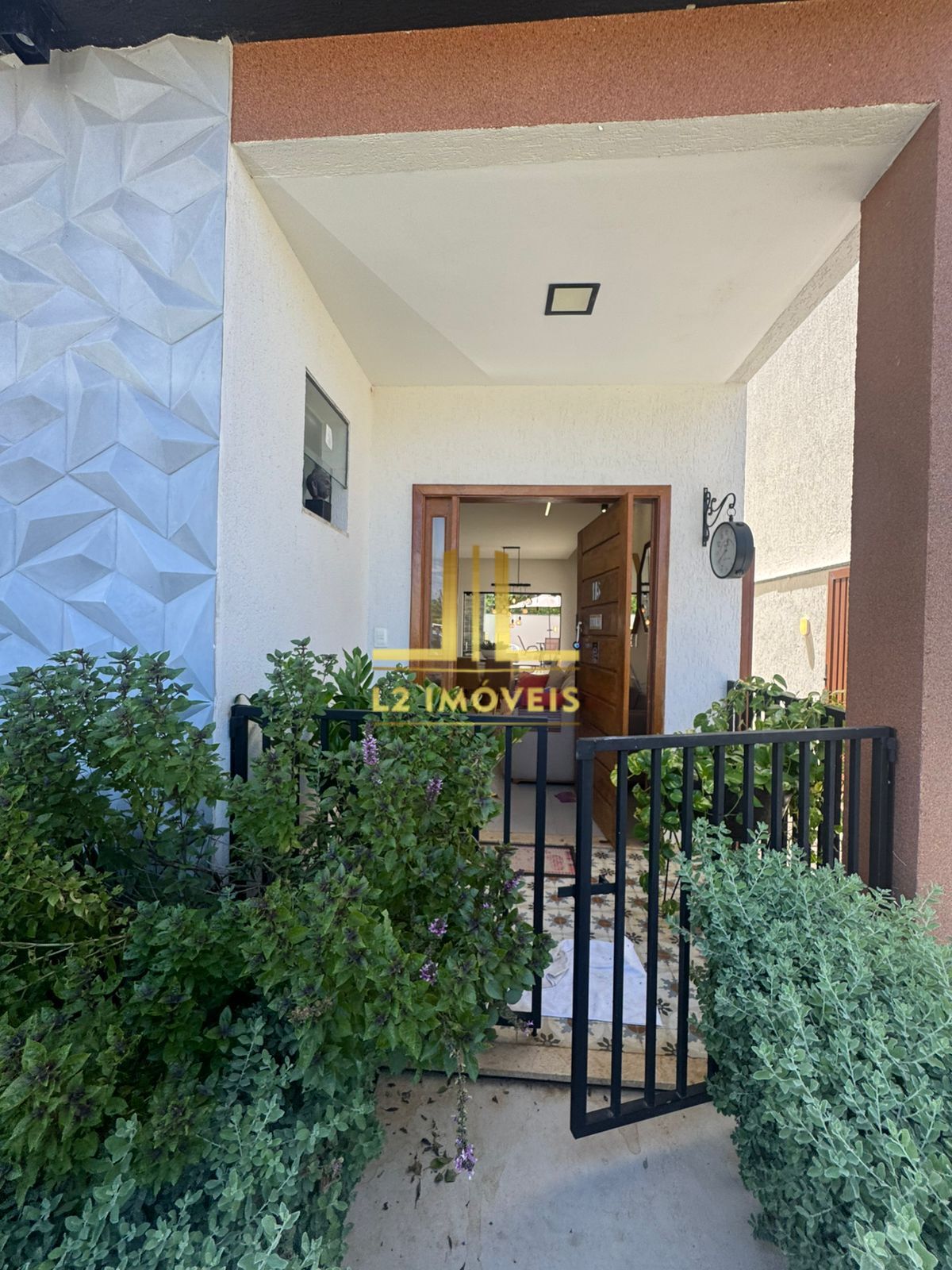 Casa à venda com 4 quartos, 153m² - Foto 2