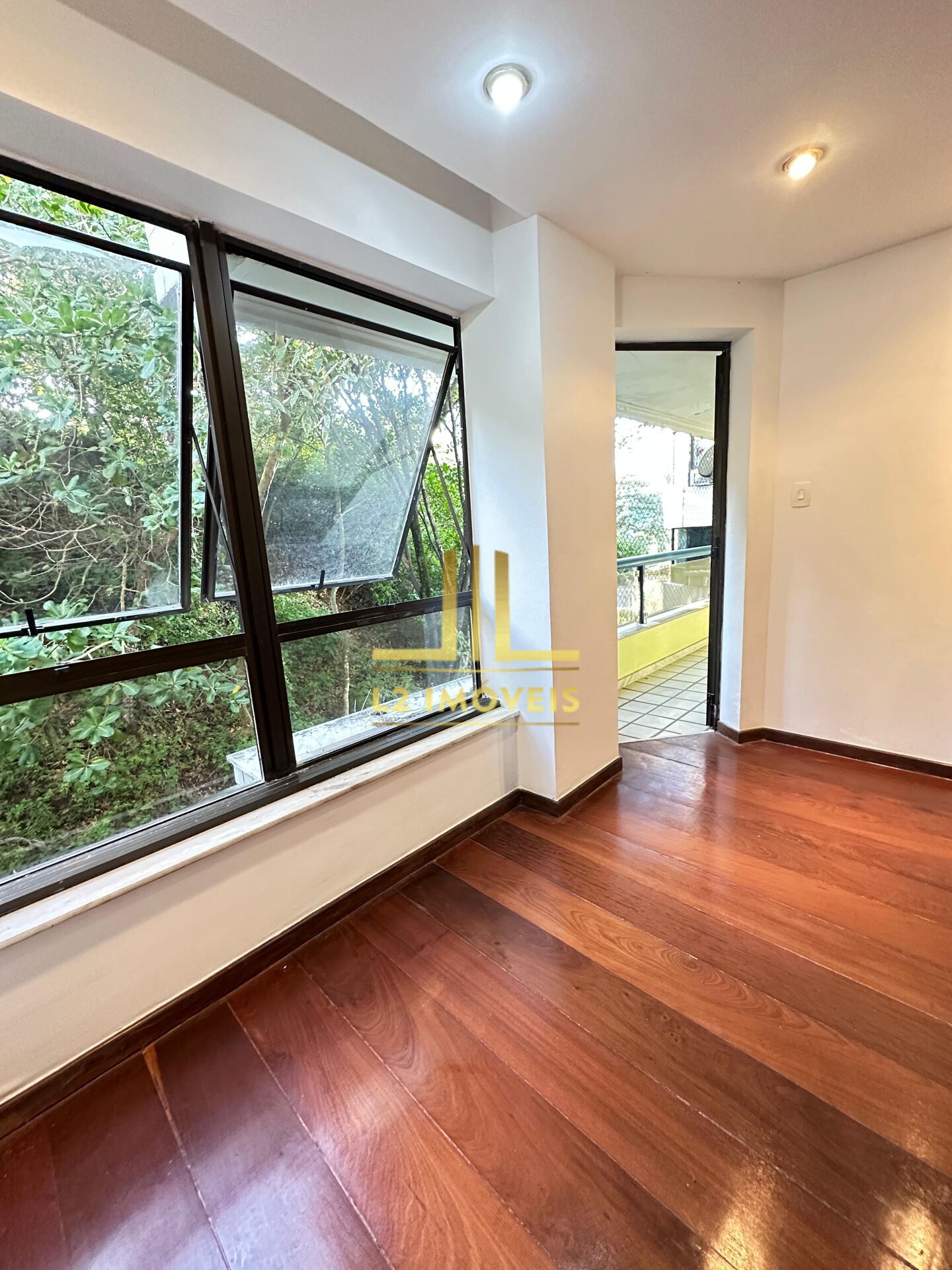 Apartamento à venda com 3 quartos, 116m² - Foto 8