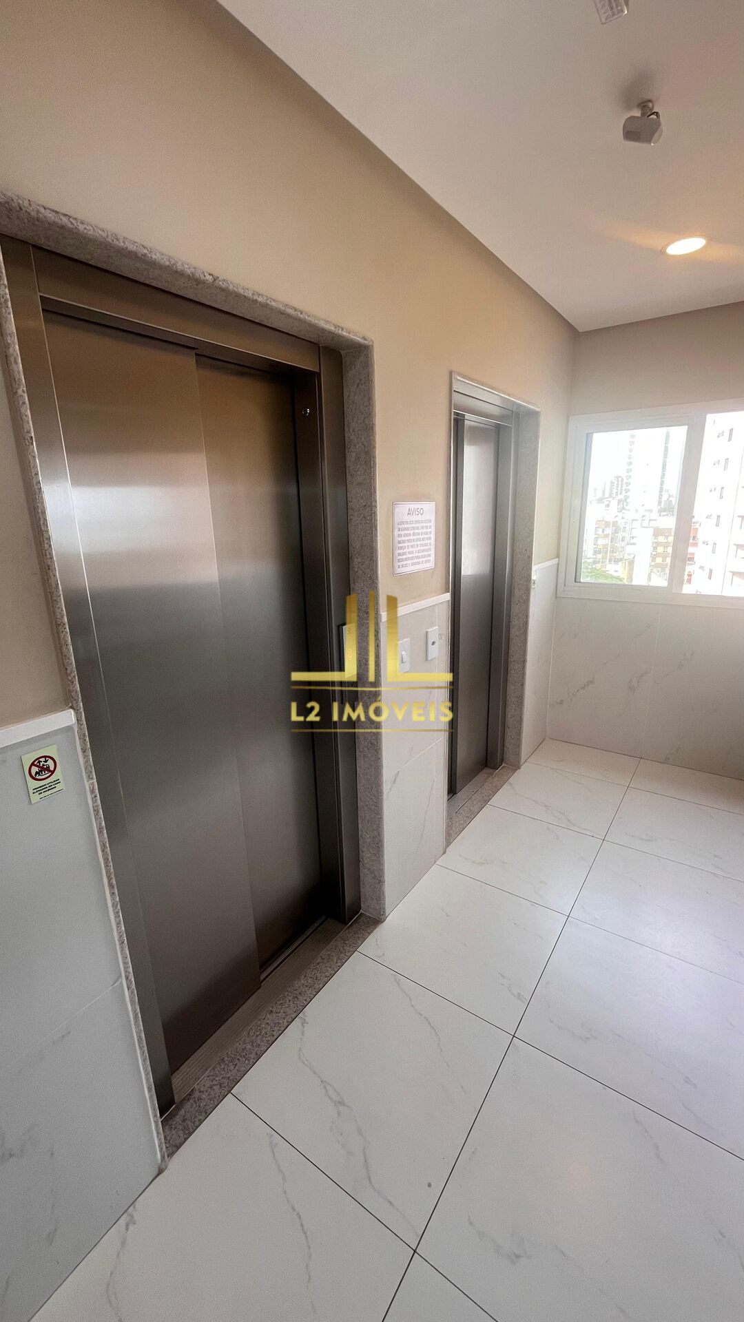 Apartamento à venda com 2 quartos, 40m² - Foto 13